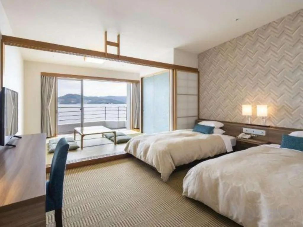 Bed in Hotel Harvest Hamanako