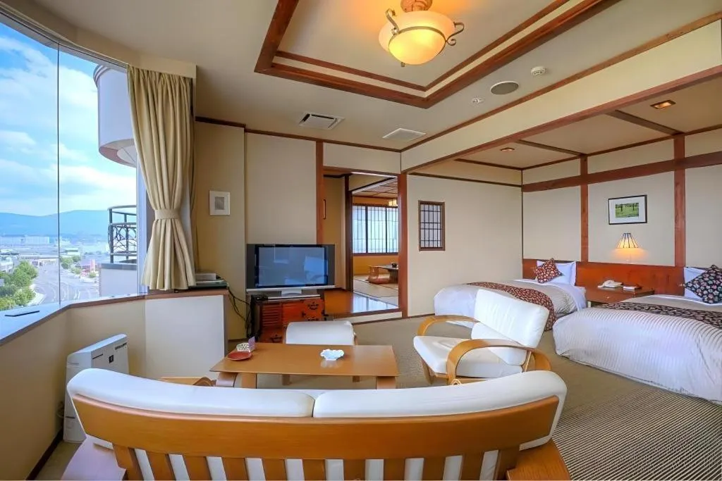 Bed in Otaru Furukawa Hotel