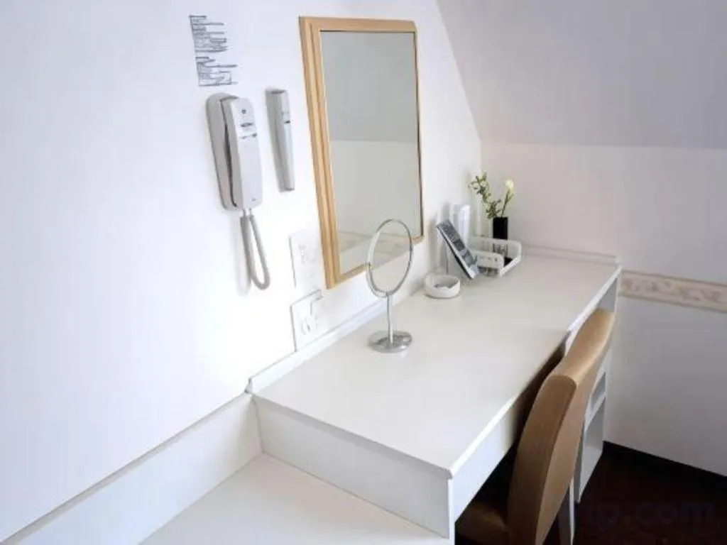 Hotel Shimbashi Sambankan