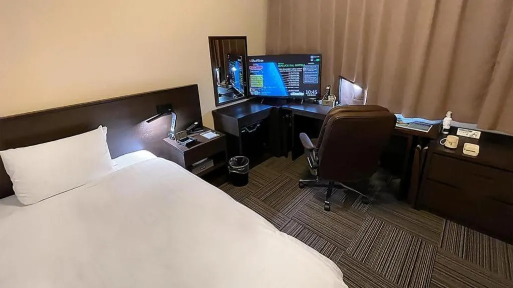 Bed in Hotel Sealuck Pal Takasaki