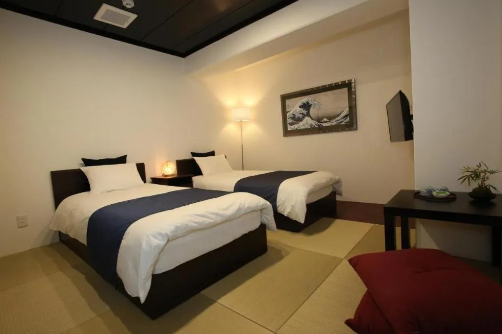 Bed in Rozy Hotel Namba