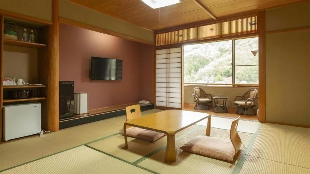 Hotel Silk Onsen Yamabiko