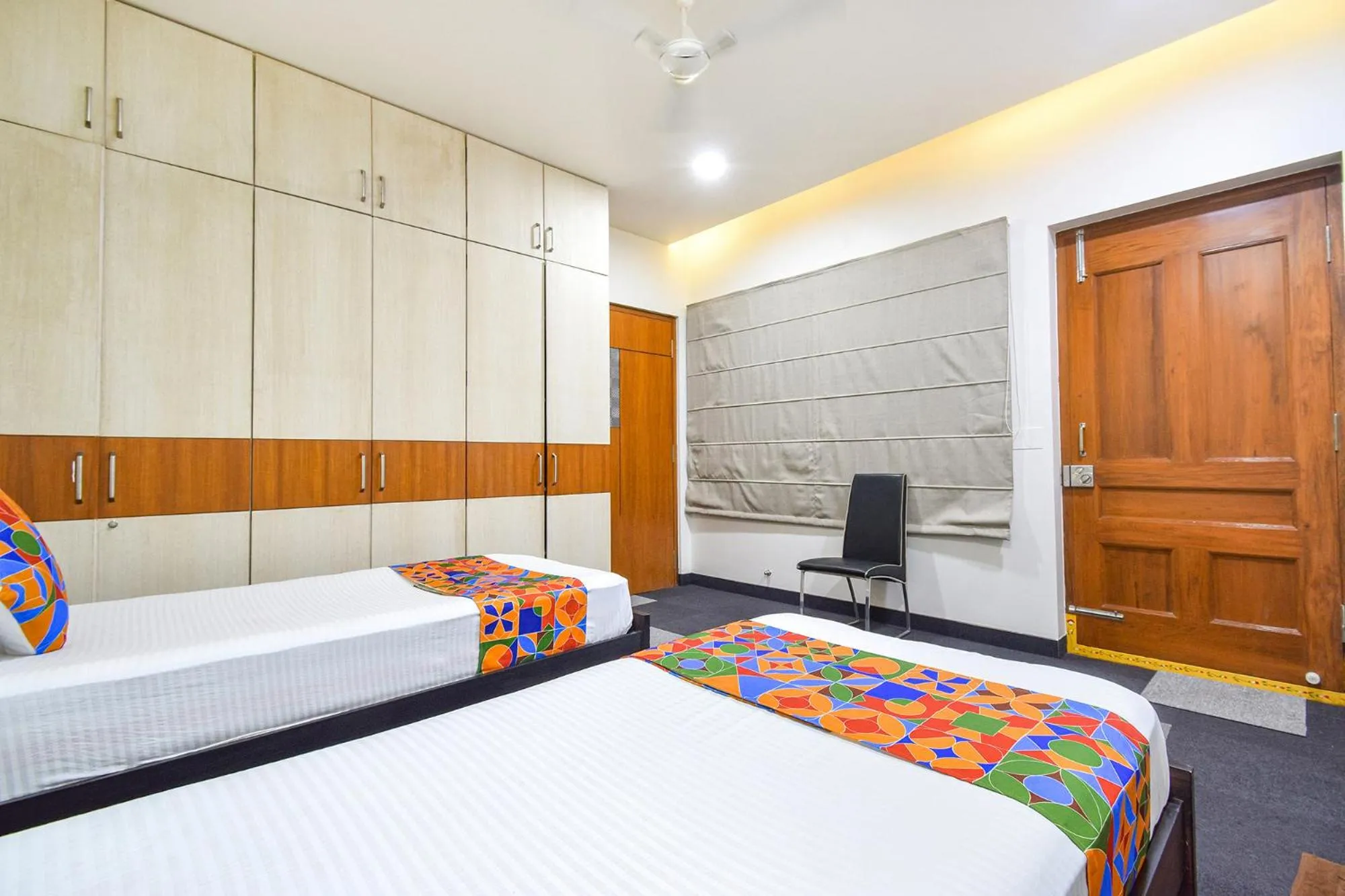 Bed in FabHotel De Alphabet II - Nr Ameerpet Metro Station