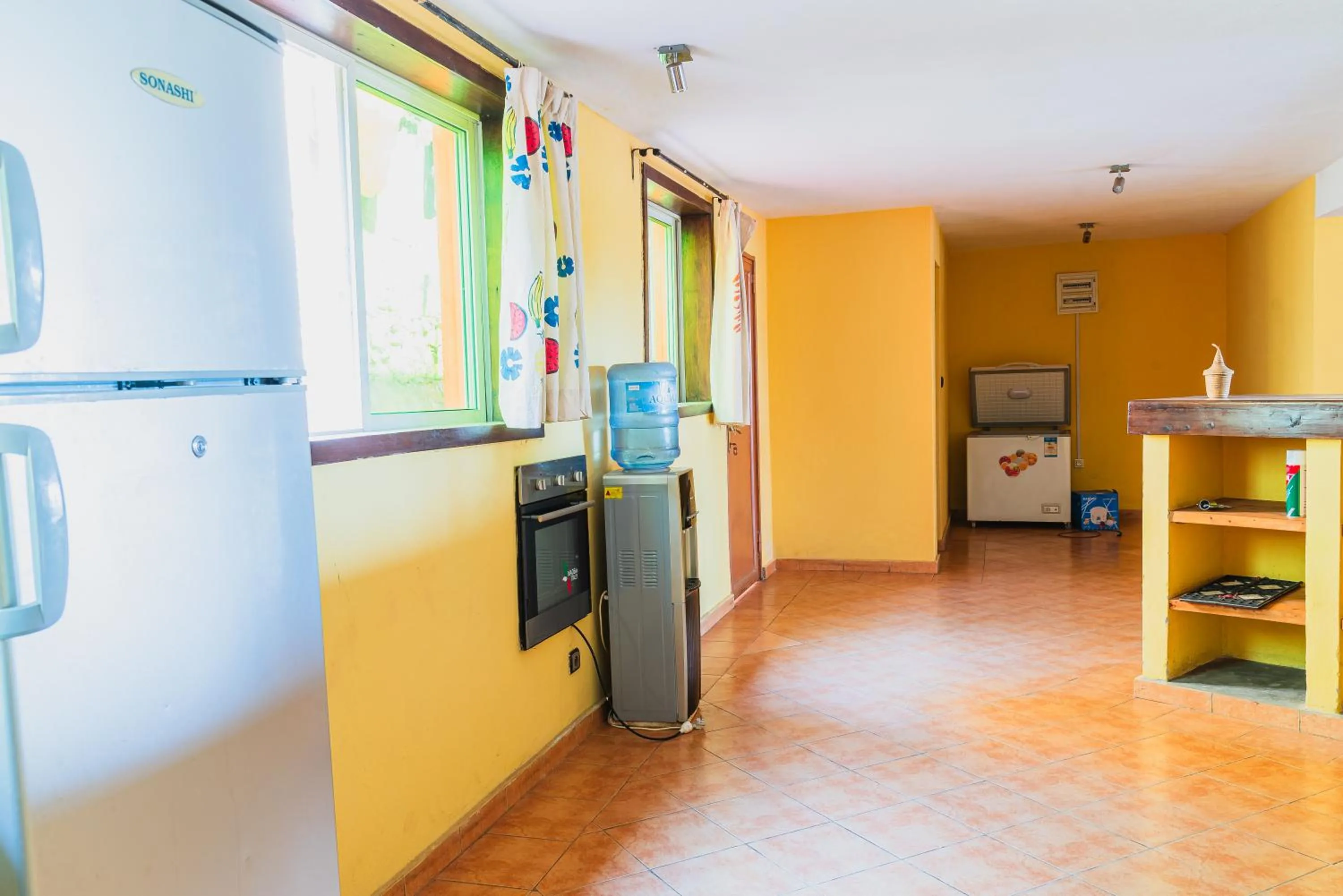 Kitchen or kitchenette in Aparthotel Jardin Tropical
