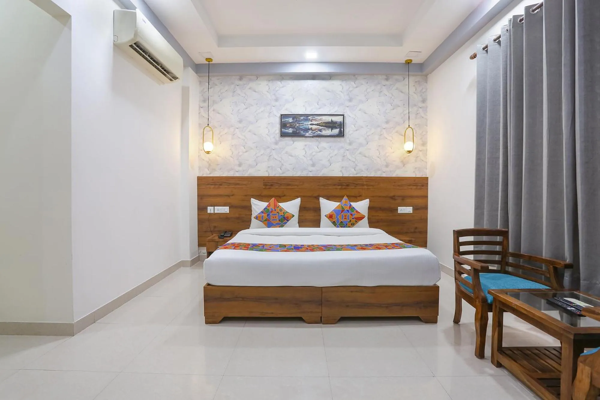 Bed in FabHotel New Journey Hospitality Near MG Road & Sikanderpur Metro
