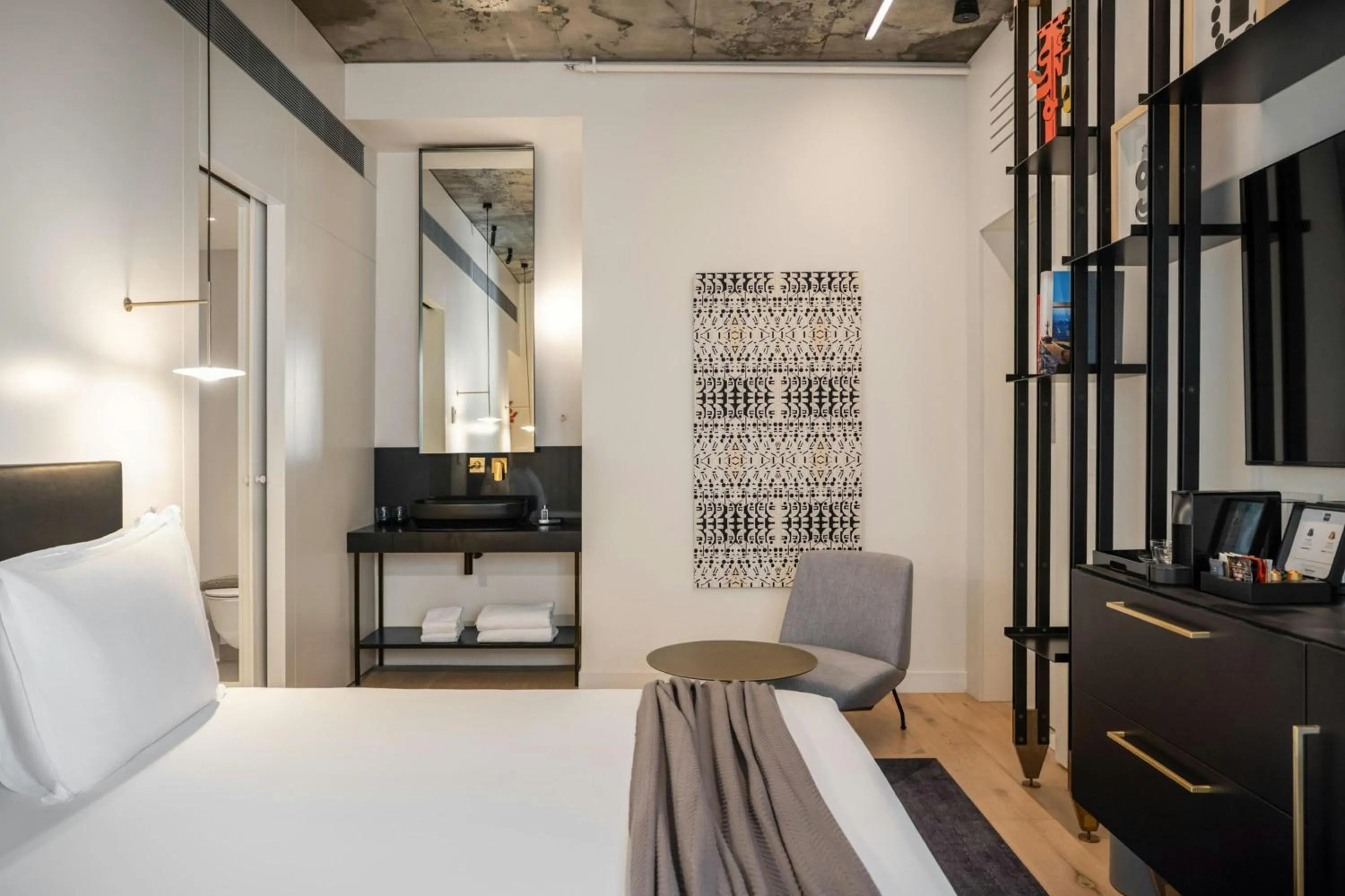 Photo of the whole room, Bed in Gymnasia Isrotel, a Tribute Portfolio Hotel