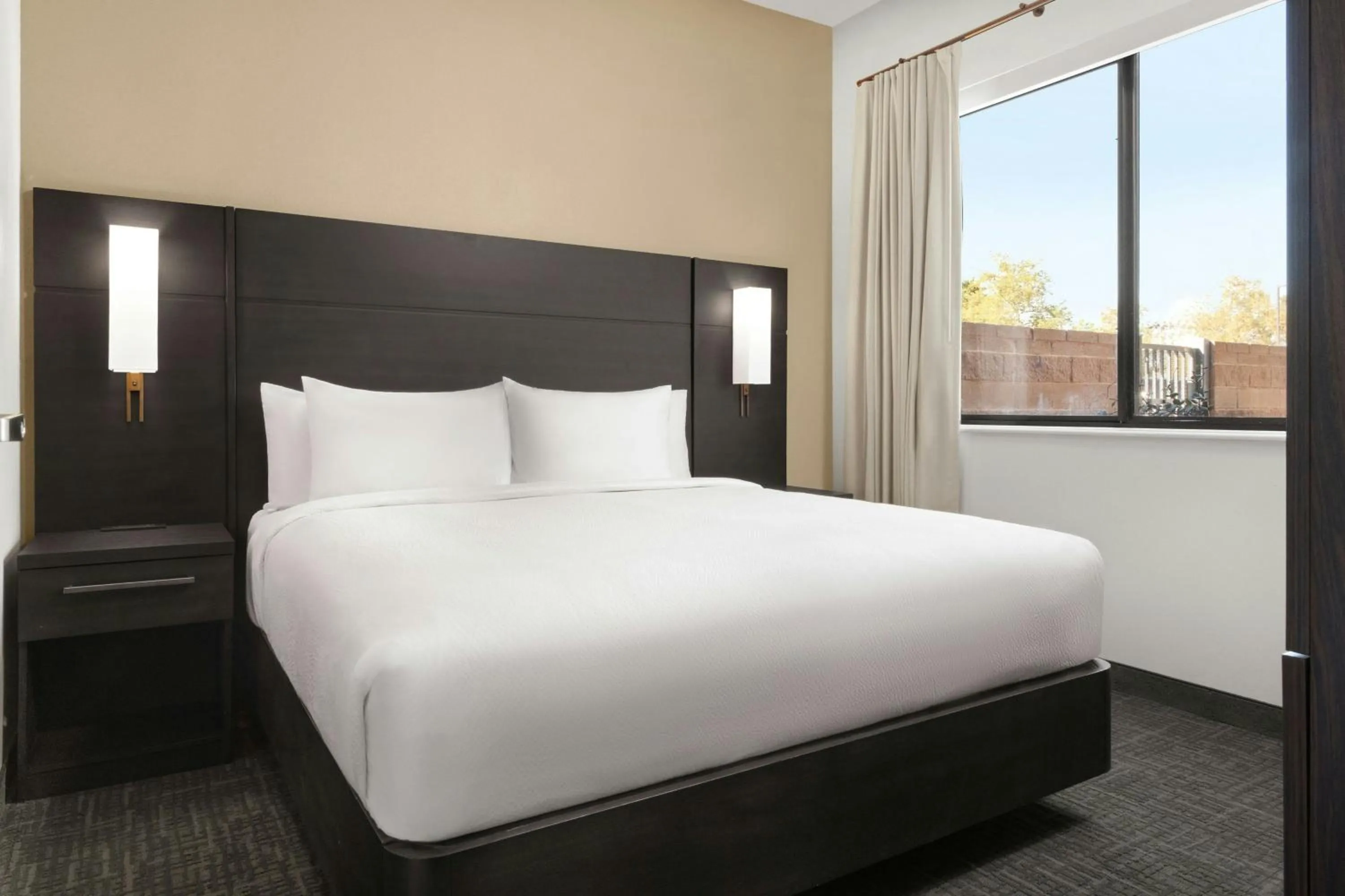 Bedroom, Bed in Residence Inn Yuma by Marriott