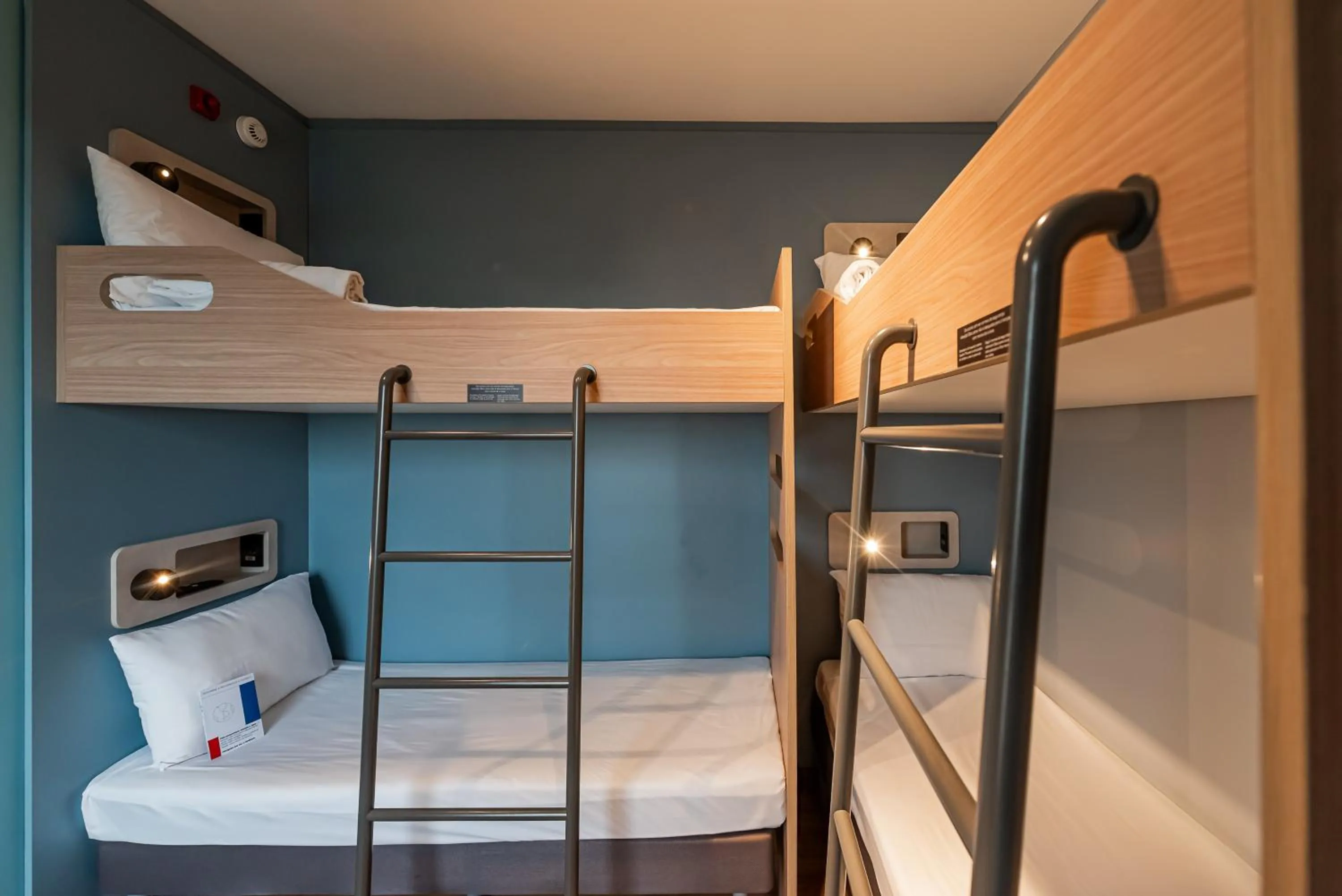 Bed in Ibis Budget Guarulhos Aeroporto