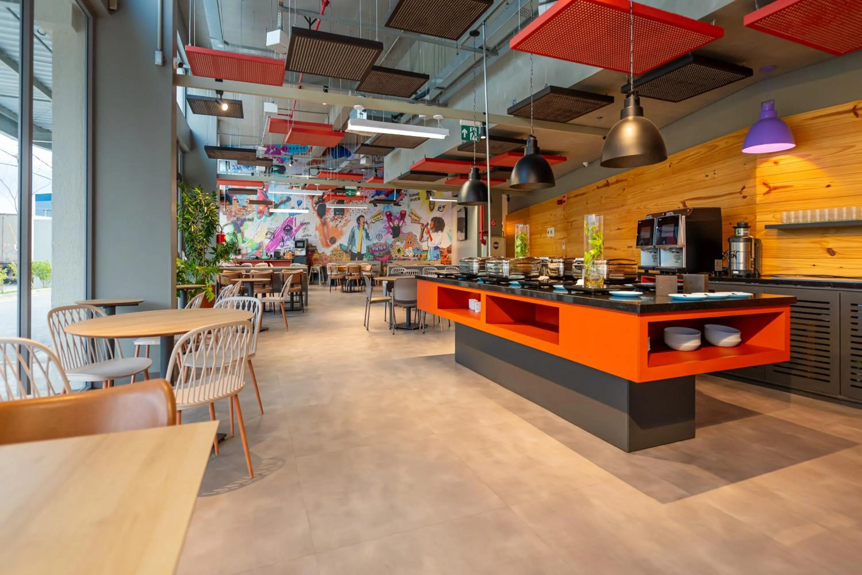 Restaurant/places to eat in Ibis Budget Guarulhos Aeroporto