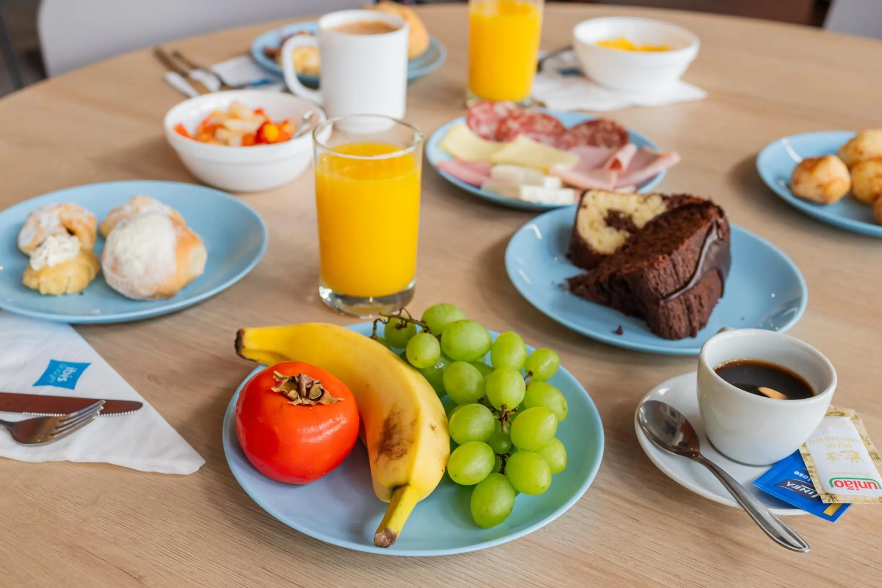 Buffet breakfast in Ibis Budget Guarulhos Aeroporto
