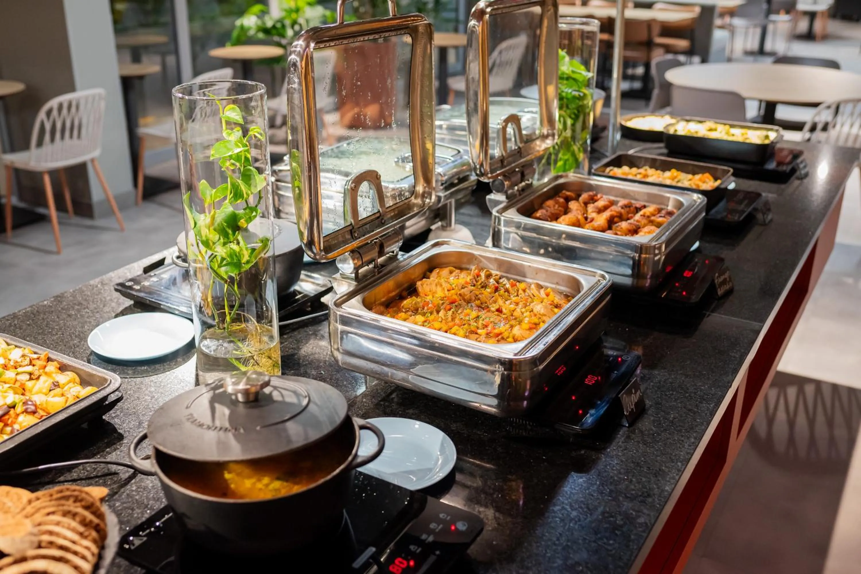 Food and drinks in Ibis Budget Guarulhos Aeroporto