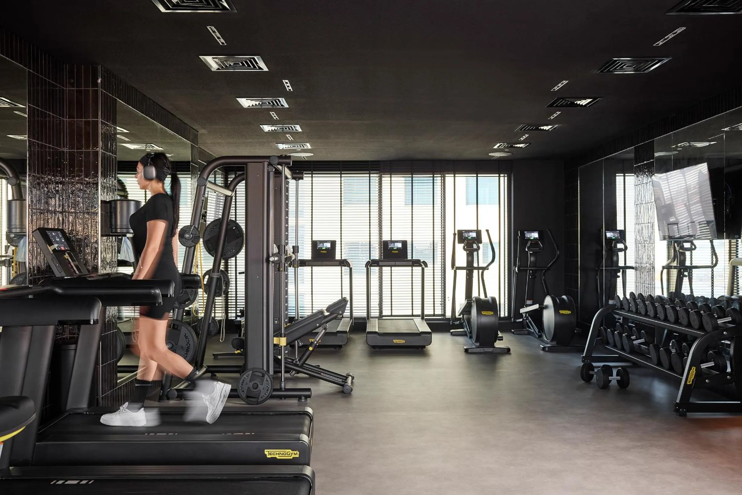 Fitness centre/facilities in Mama Shelter Dubai