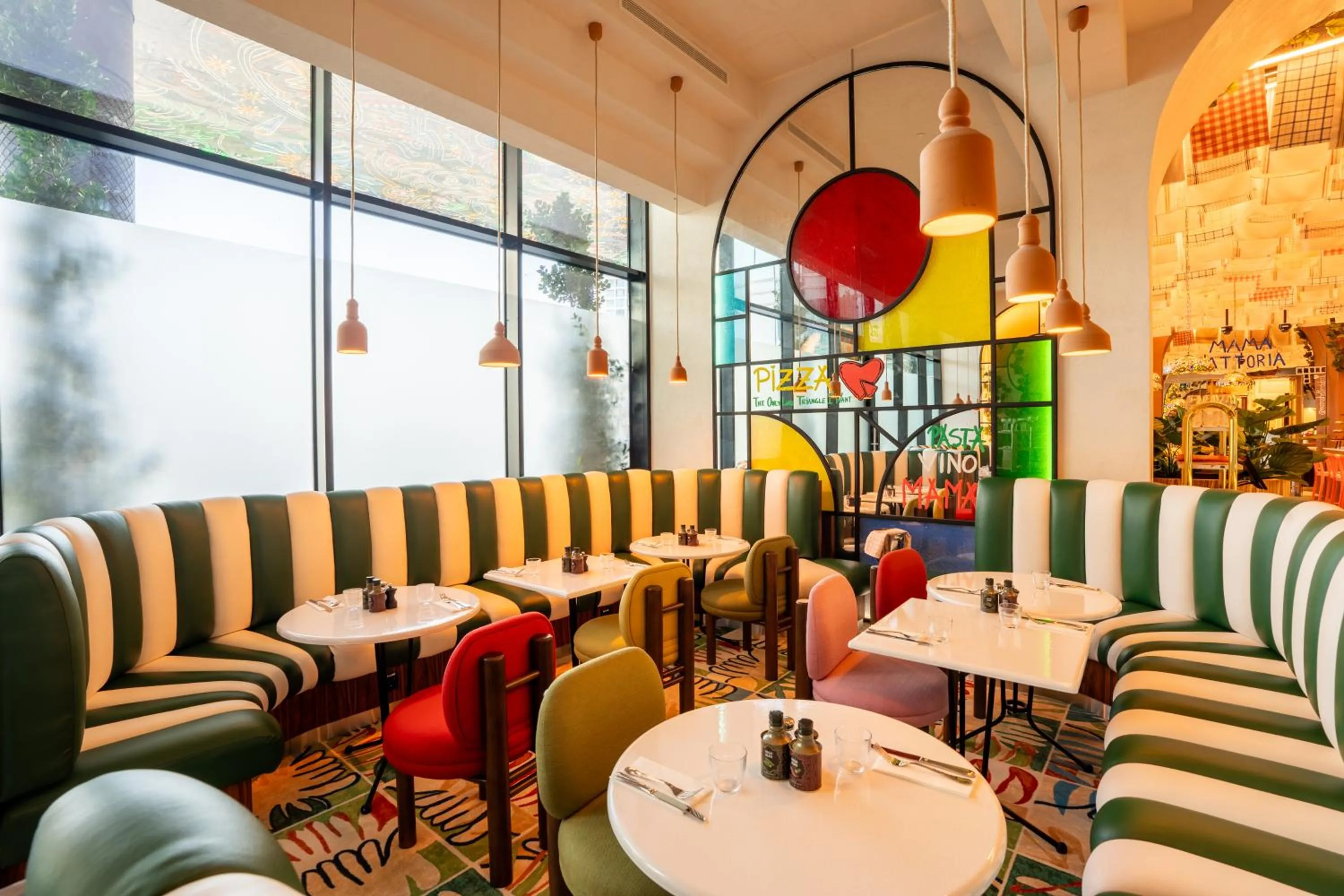 Restaurant/places to eat in Mama Shelter Dubai