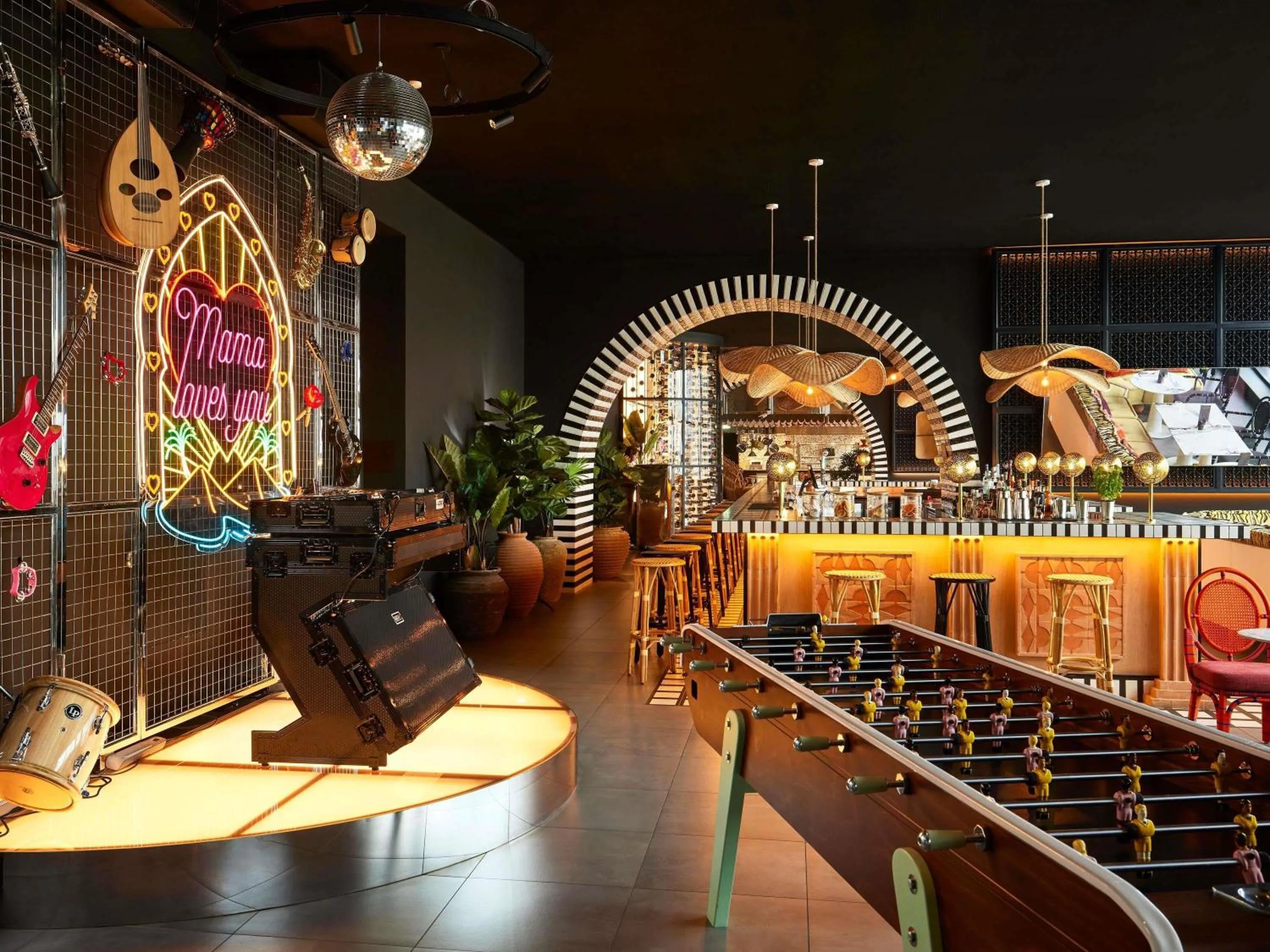 Lounge or bar in Mama Shelter Dubai