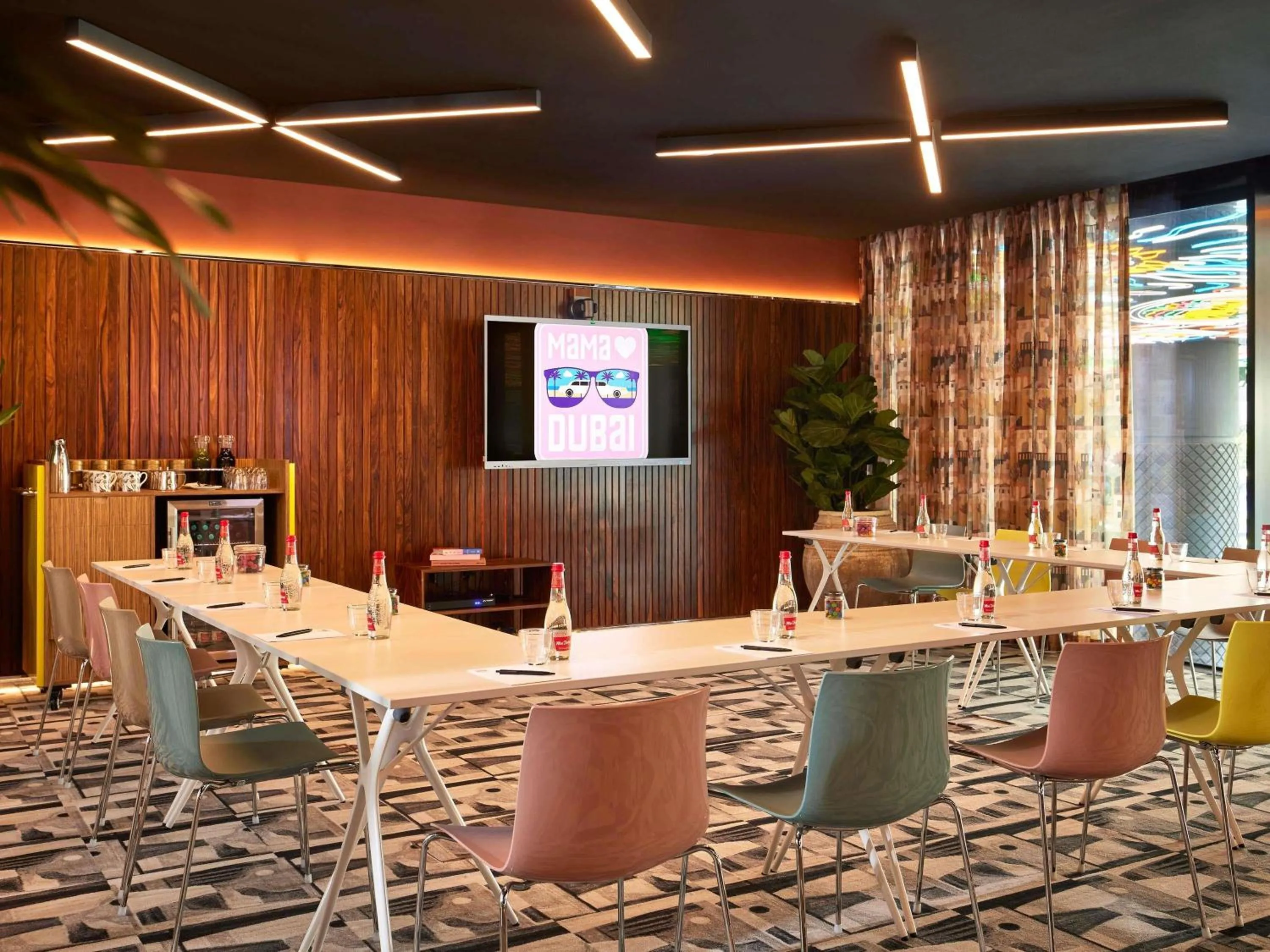 Meeting/conference room in Mama Shelter Dubai