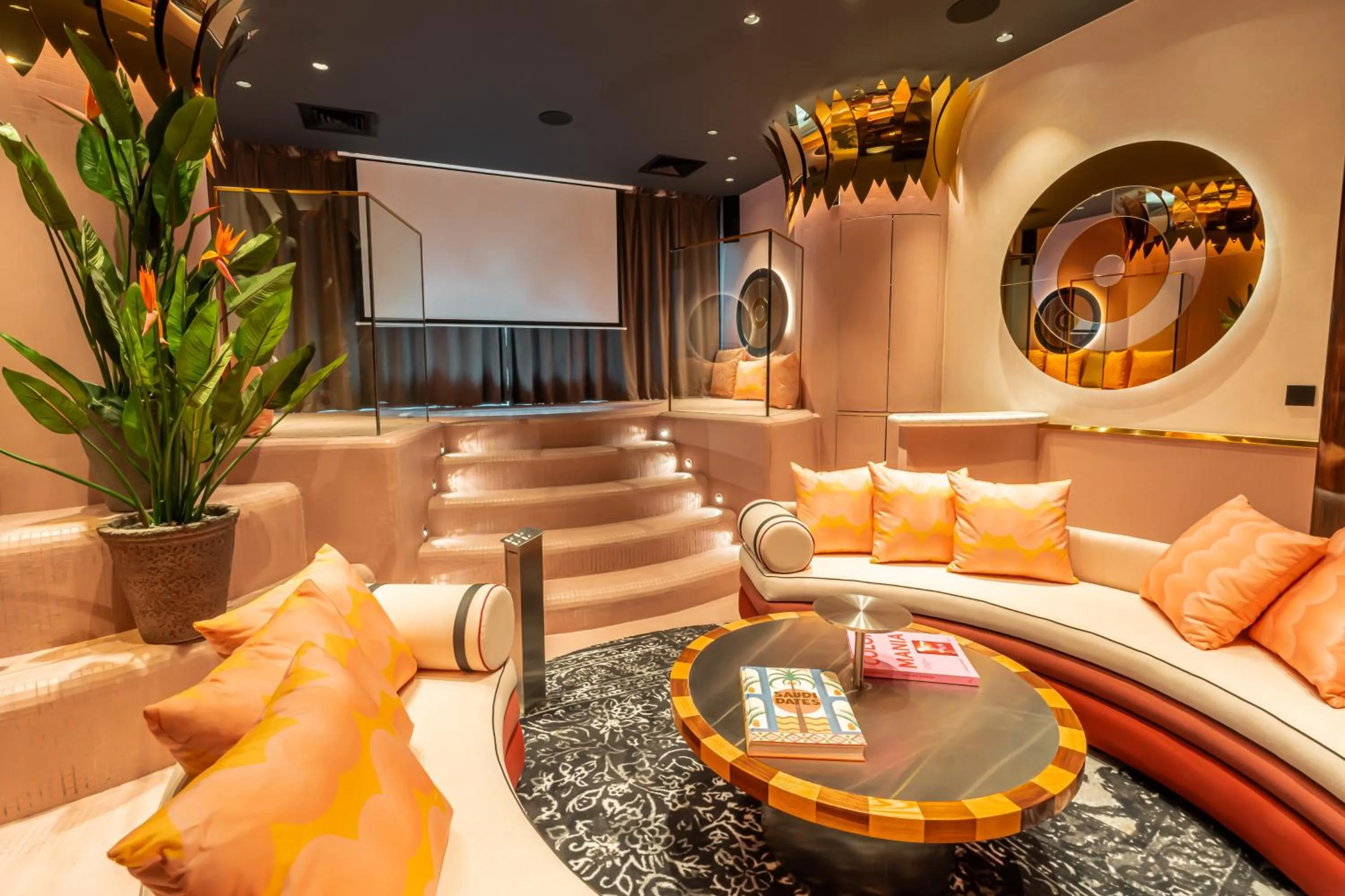 Hot Tub in Mama Shelter Dubai