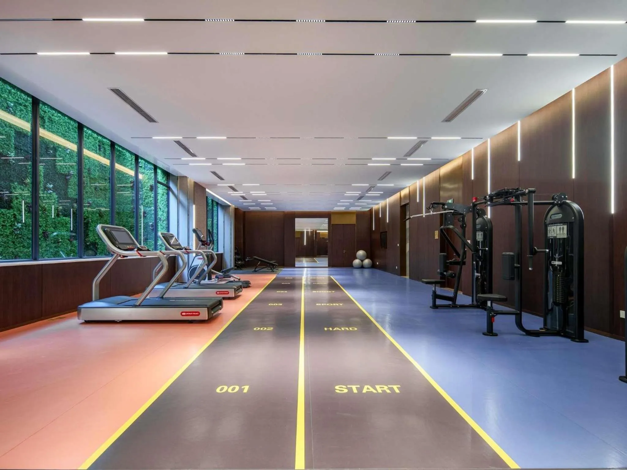 Fitness centre/facilities in Grand Mercure Hangzhou Qingshan Lake