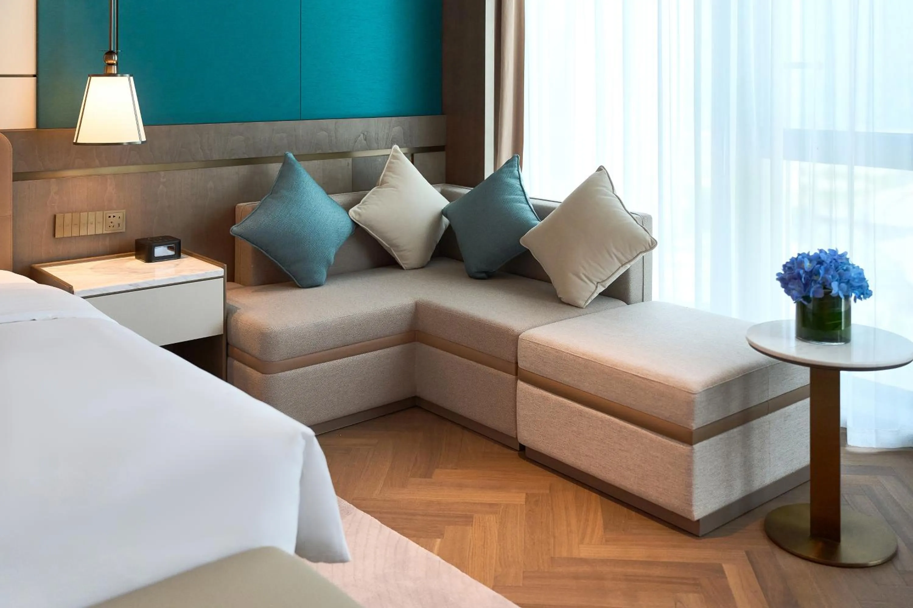 Bedroom in Grand Mercure Hangzhou Qingshan Lake