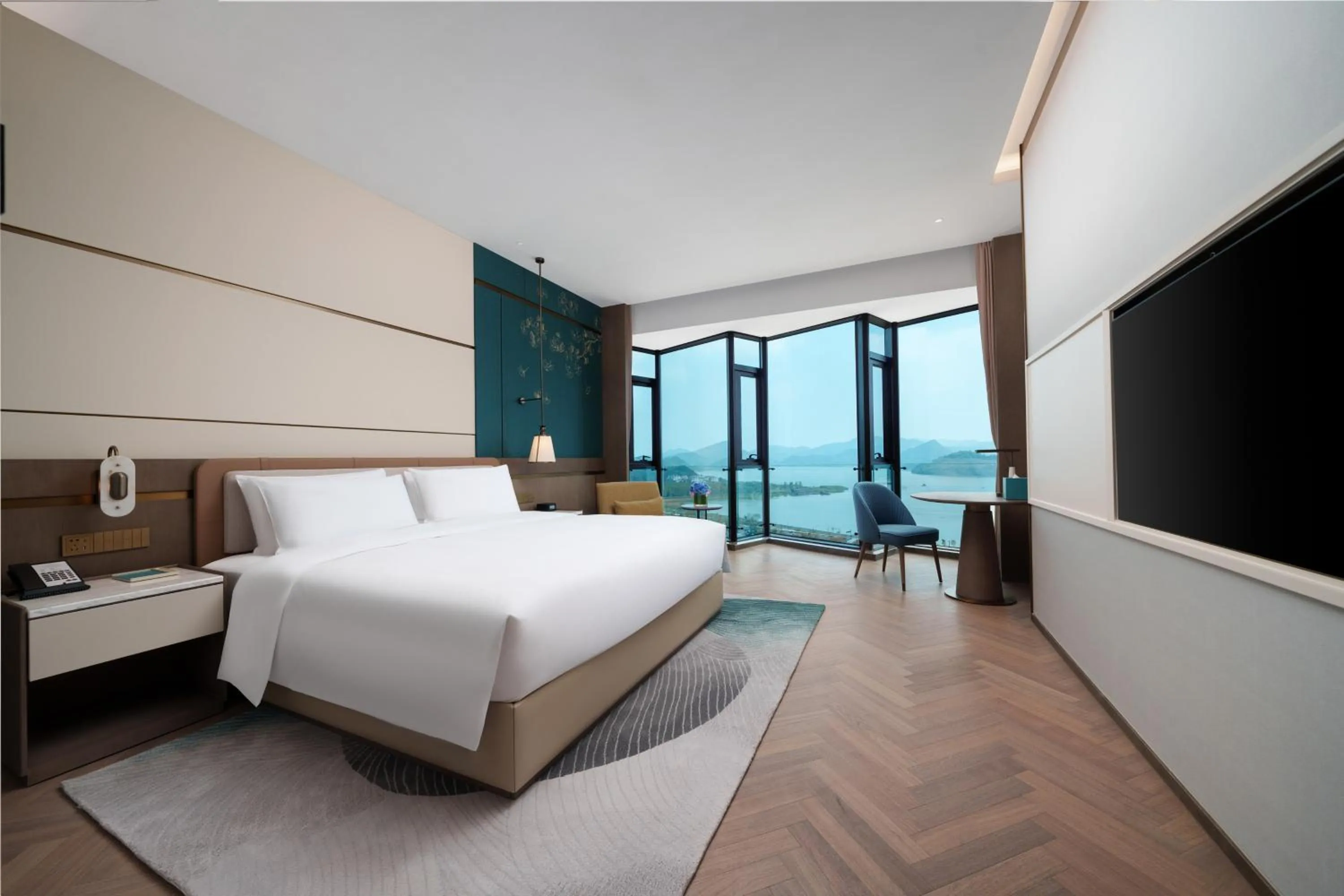 Bedroom in Grand Mercure Hangzhou Qingshan Lake