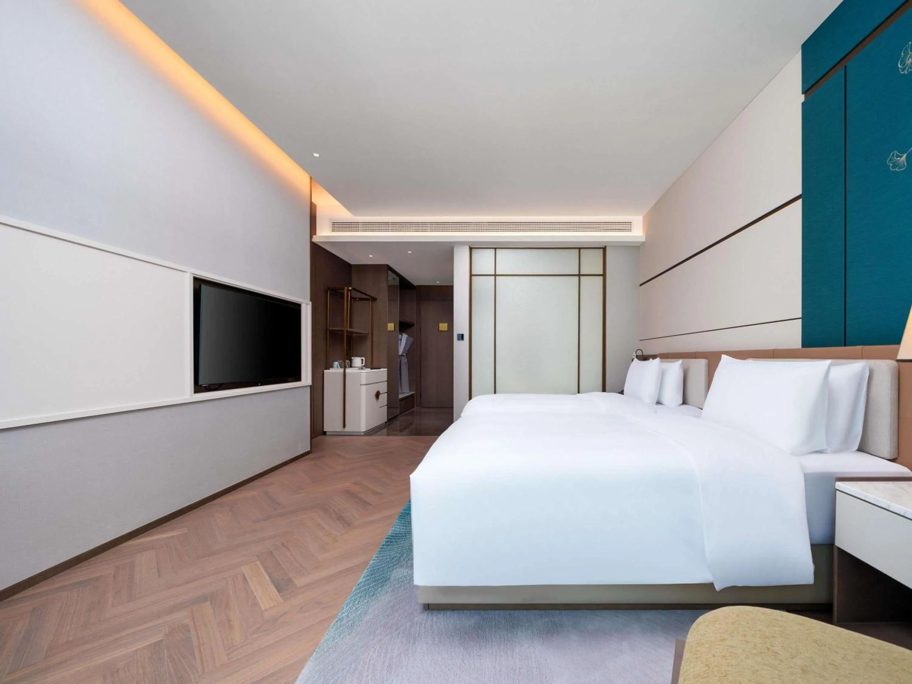 Bedroom in Grand Mercure Hangzhou Qingshan Lake