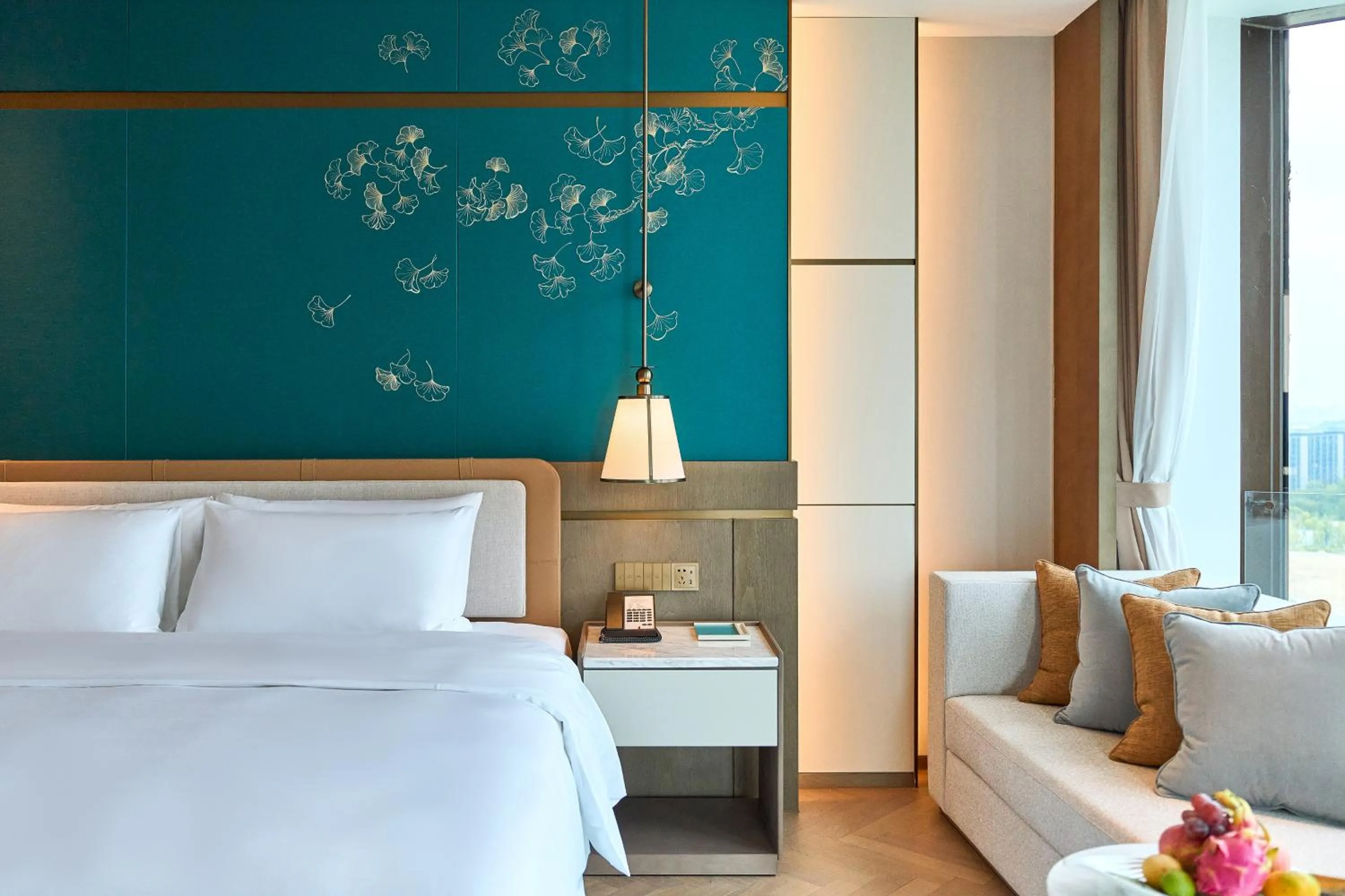 Bedroom in Grand Mercure Hangzhou Qingshan Lake