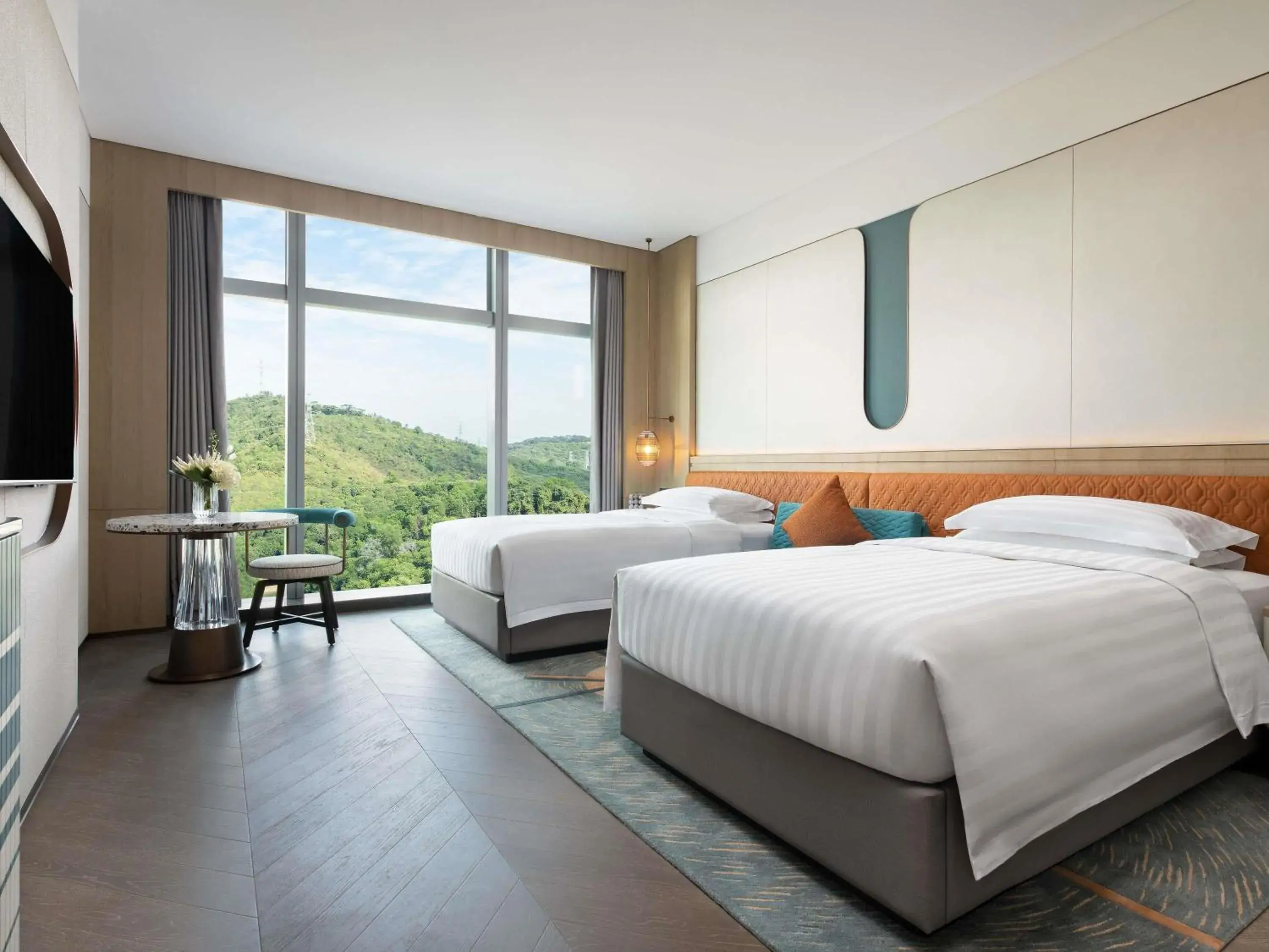 Deluxe Twin Room with Garden View in Fashion Town Hotel Shenzhen MGallery Collection Deluxe Twin Room with Garden View in Fashion Town Hotel Shenzhen MGallery Collection