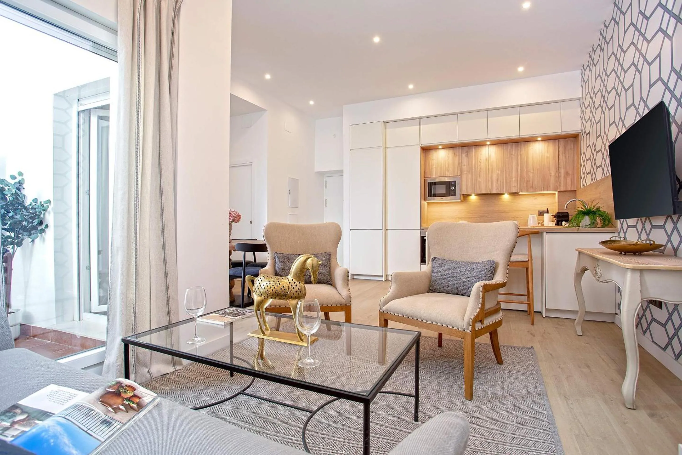 Genteel Home Teodosio