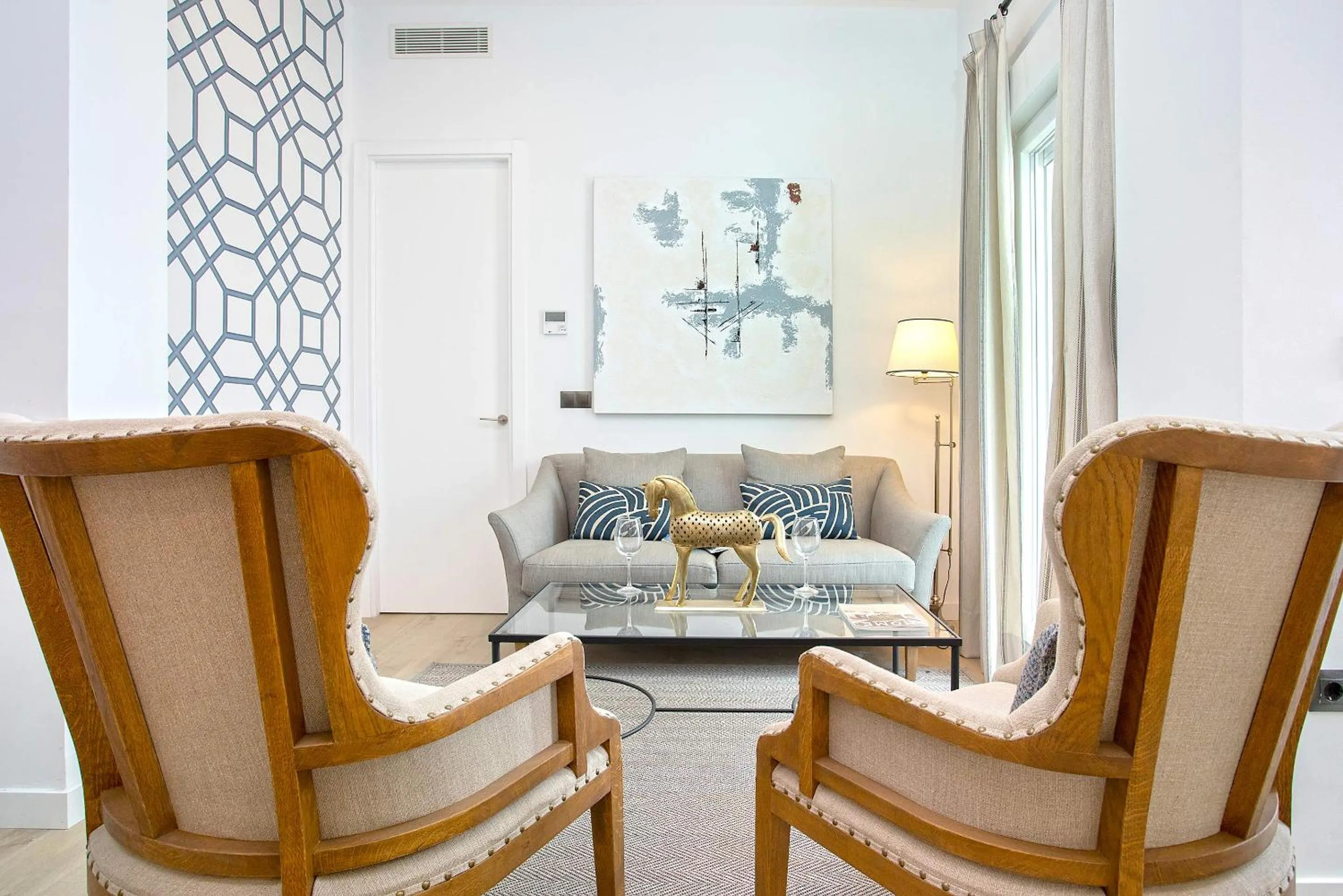 Genteel Home Teodosio