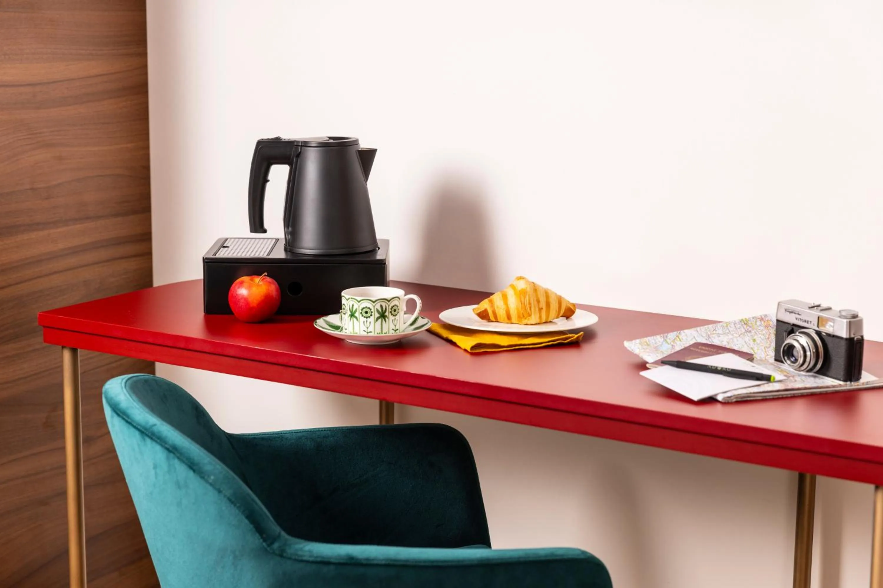 Coffee/tea facilities in Adoro Hotel