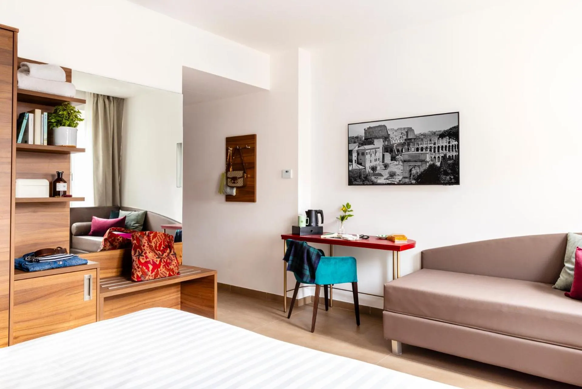 Photo of the whole room, Bed in Adoro Hotel