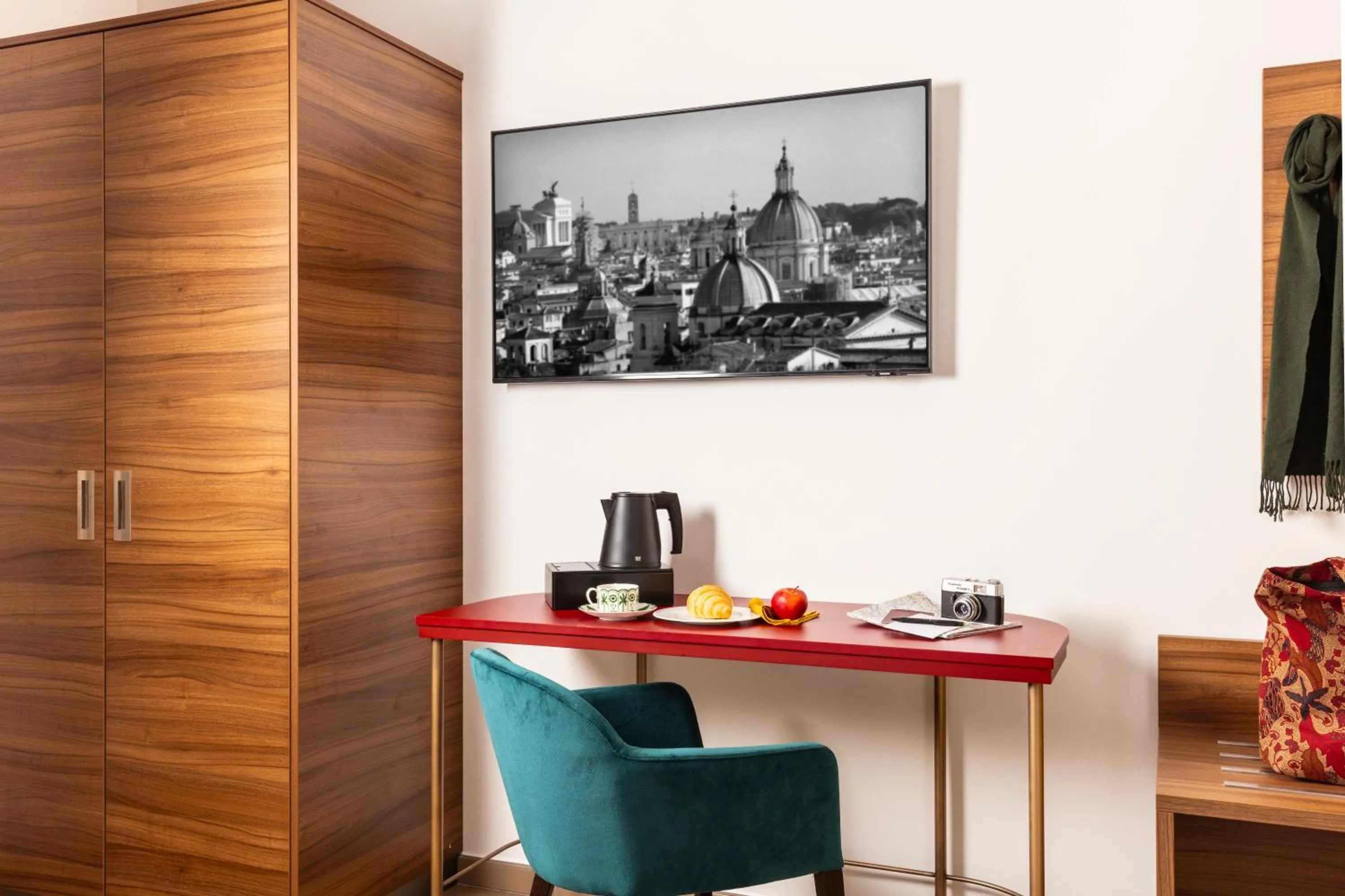 Coffee/tea facilities in Adoro Hotel