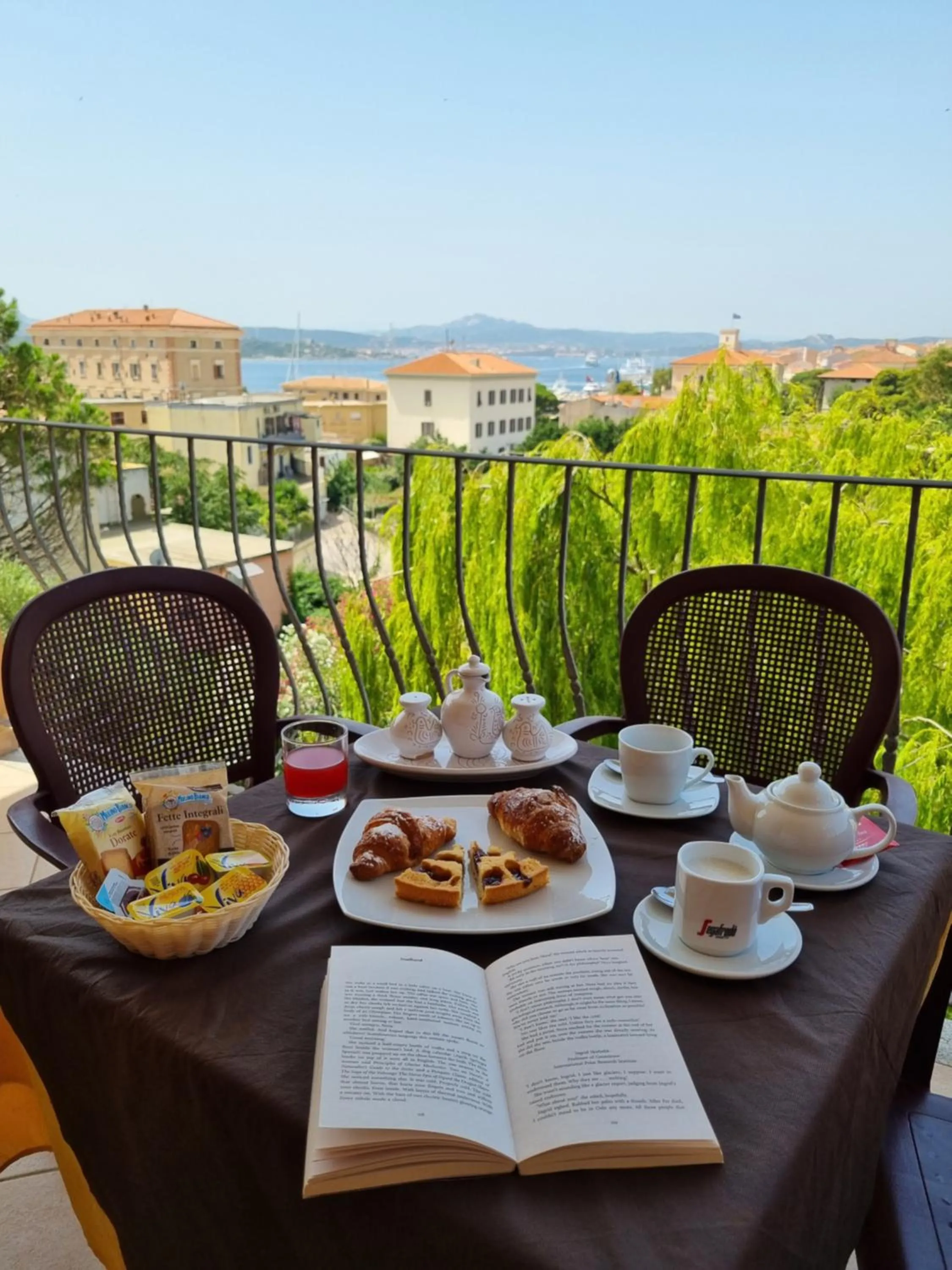 Day in Hotel Delle Isole