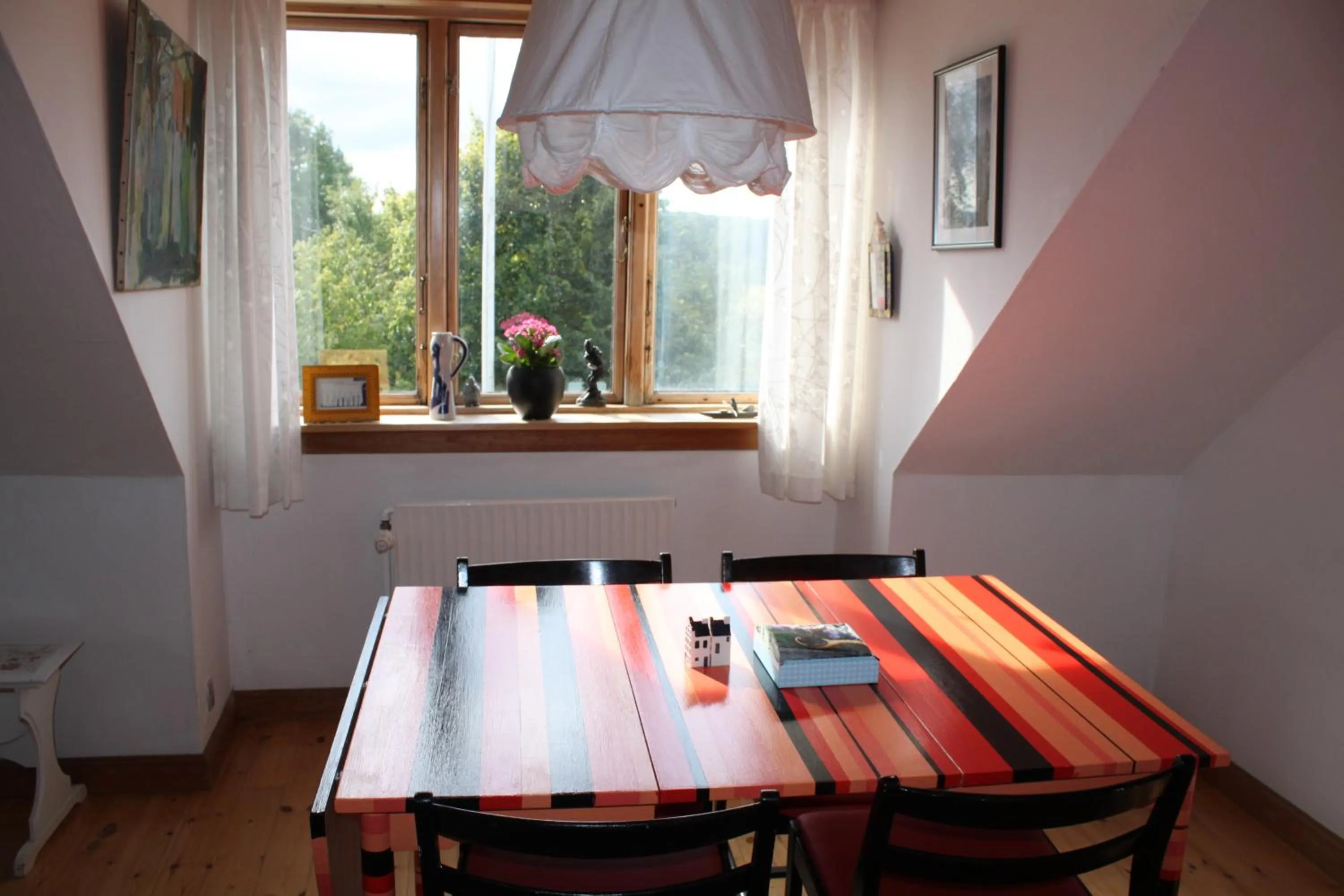 Dining area in Borup Bed & Breakfast