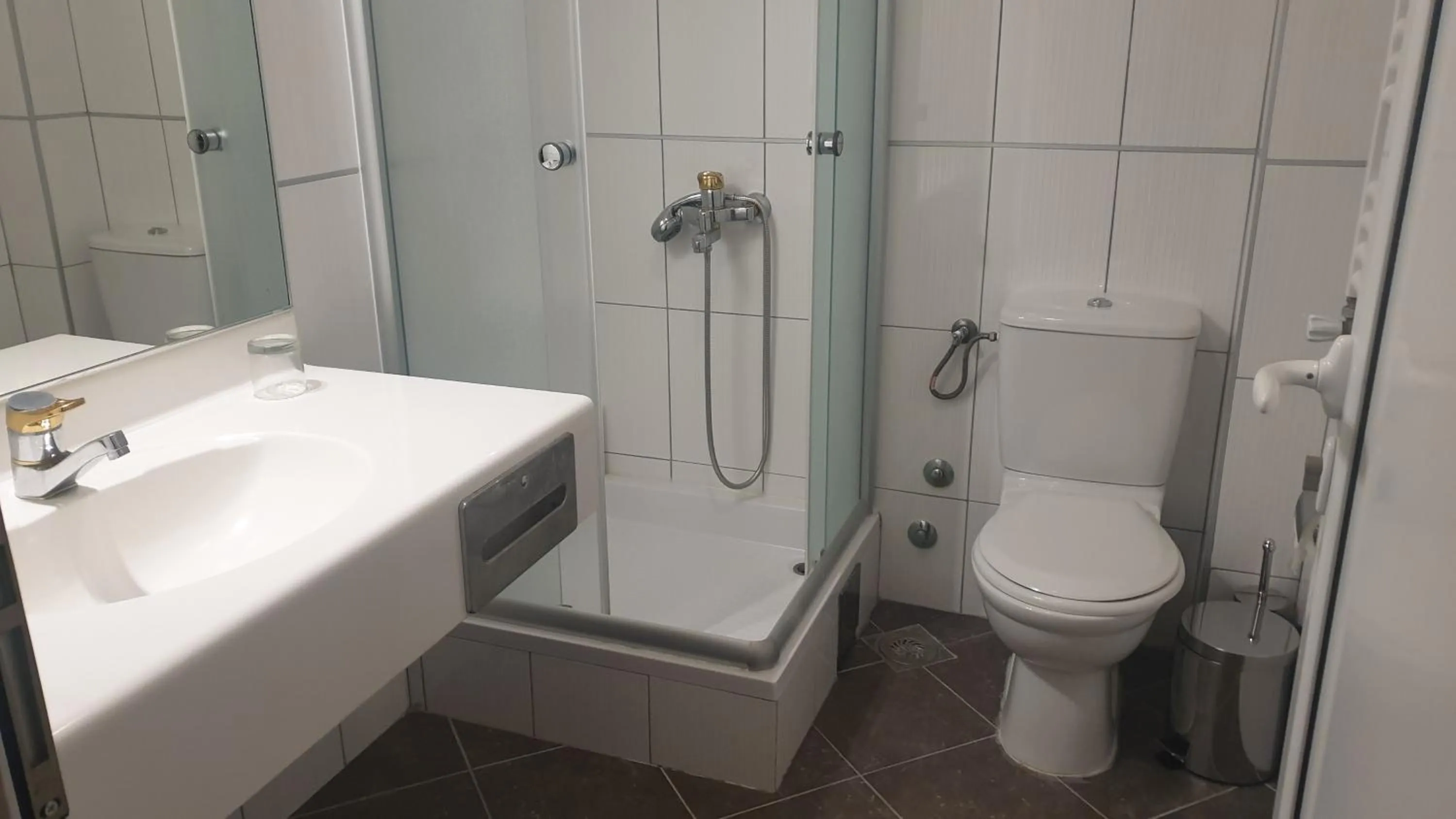 Bathroom in Hotel Bellevue