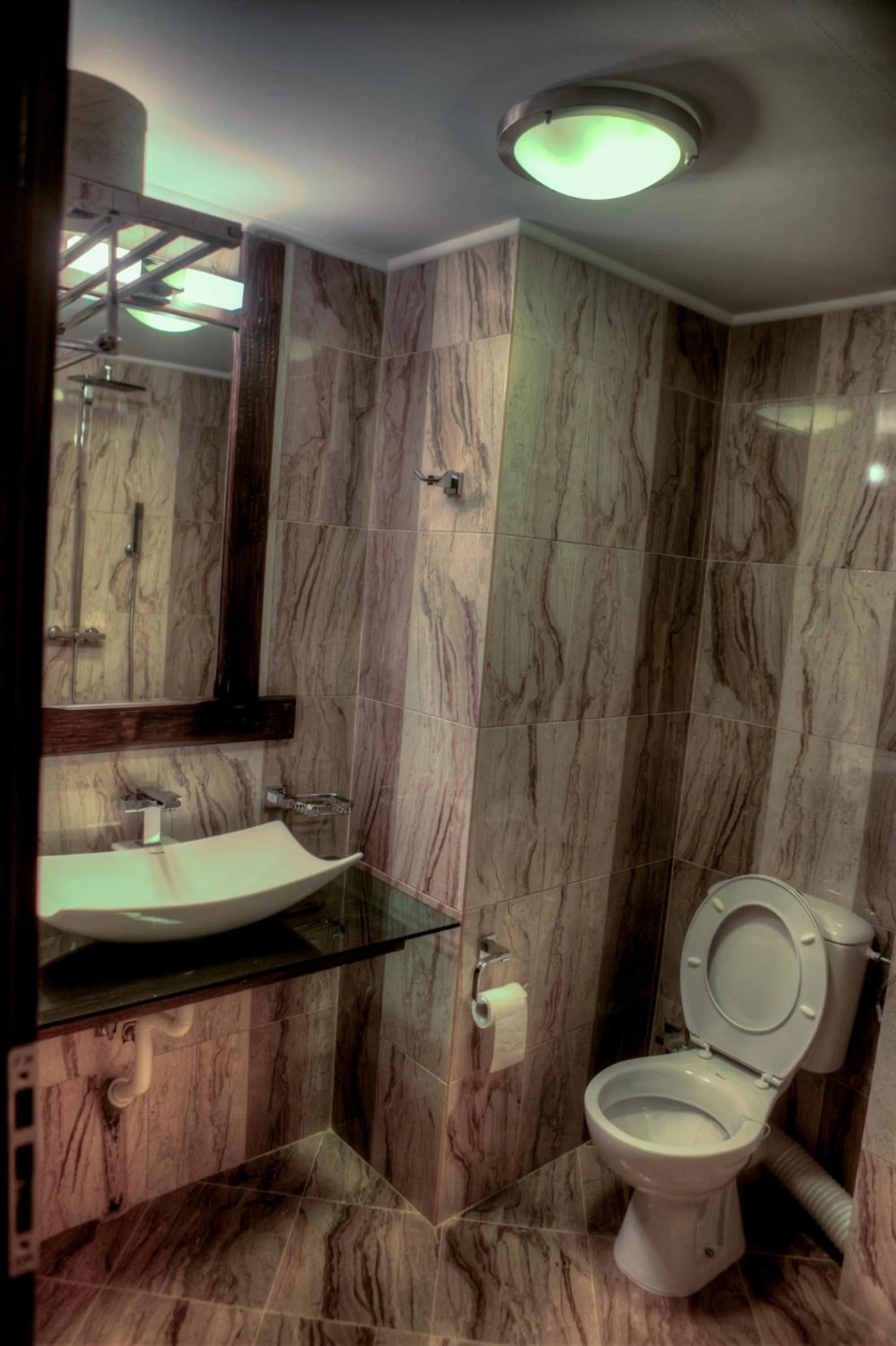 Shower in Horlog Castle