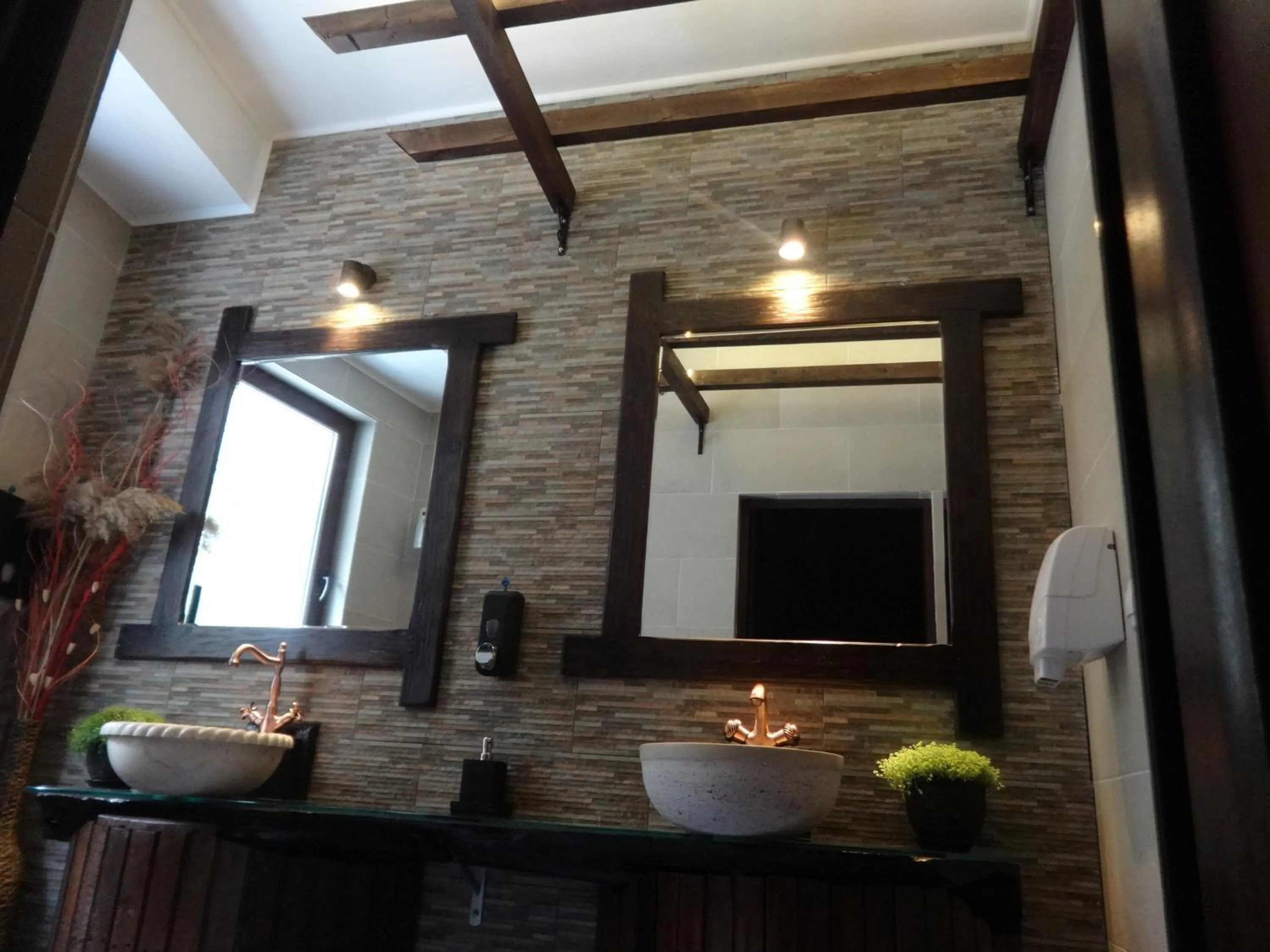 Area and facilities in Horlog Castle