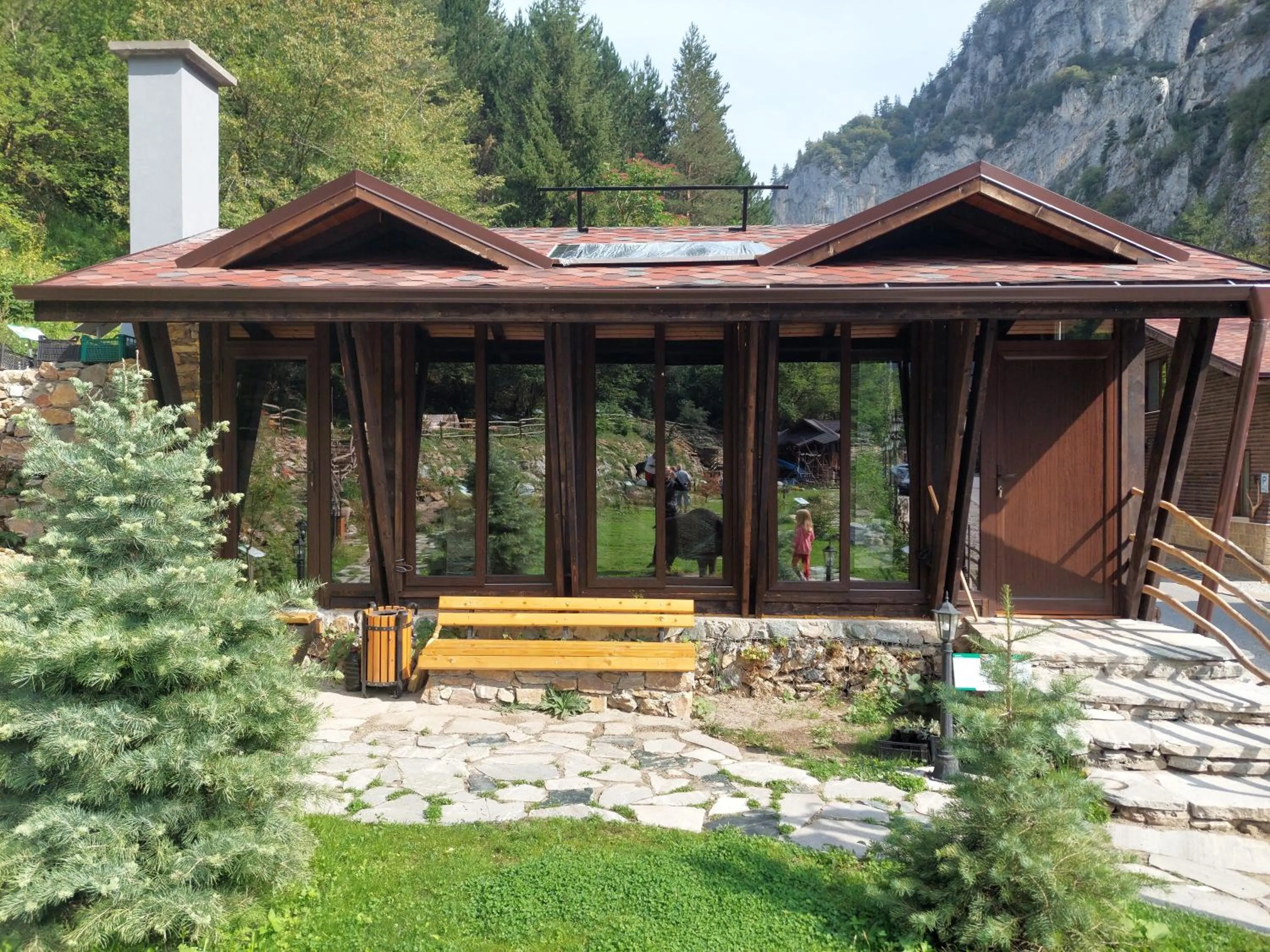 Nearby landmark in Horlog Castle