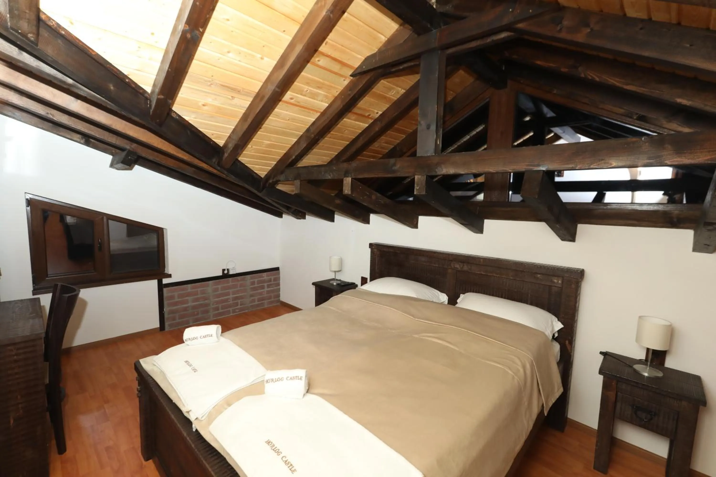 Photo of the whole room in Horlog Castle