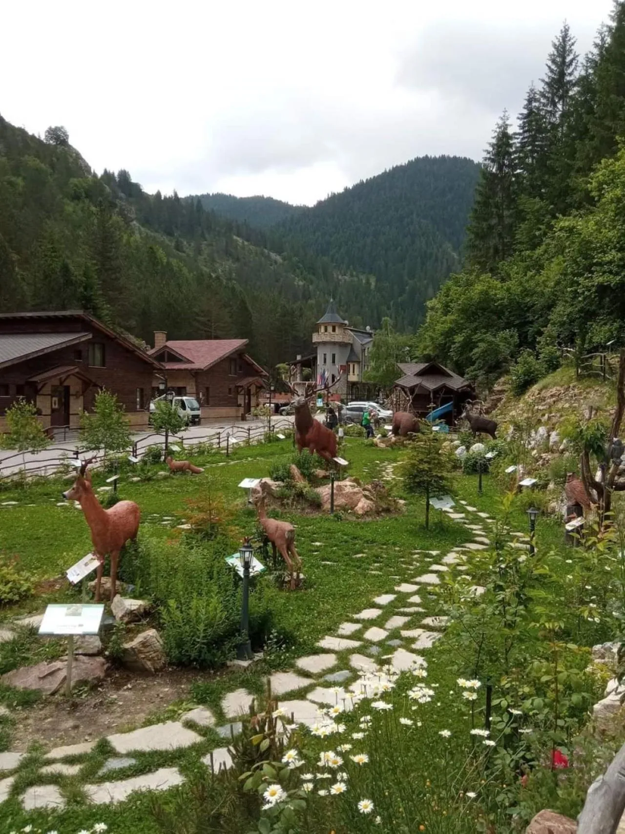 Nearby landmark in Horlog Castle