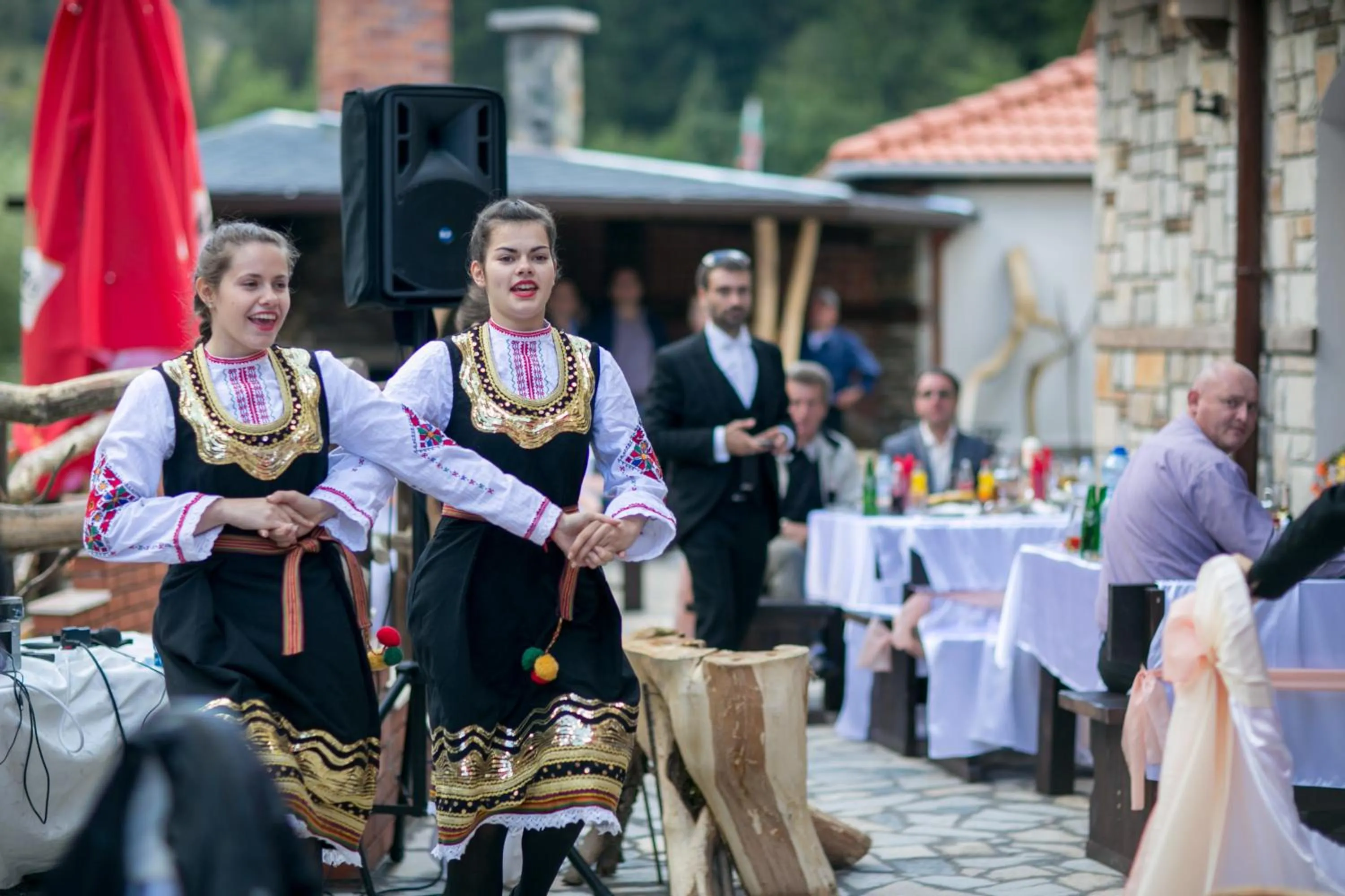 Restaurant/places to eat in Horlog Castle