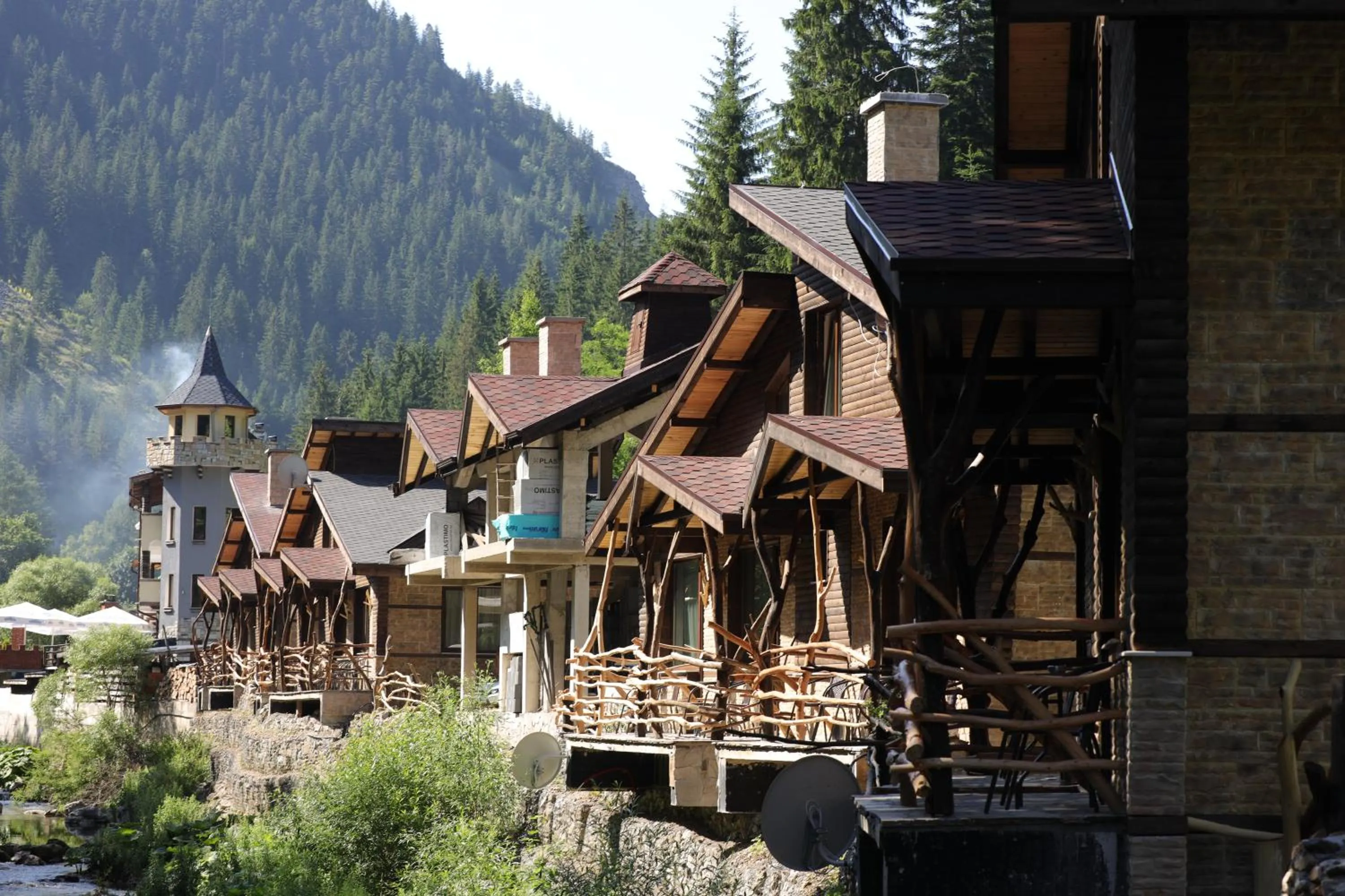 Property building in Horlog Castle
