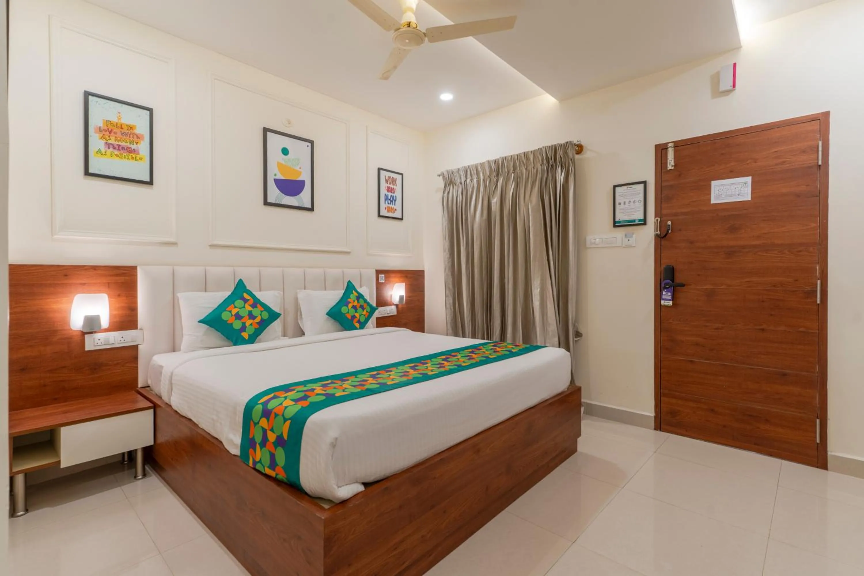 Standard Room - single occupancy in Treebo Memories Inn
