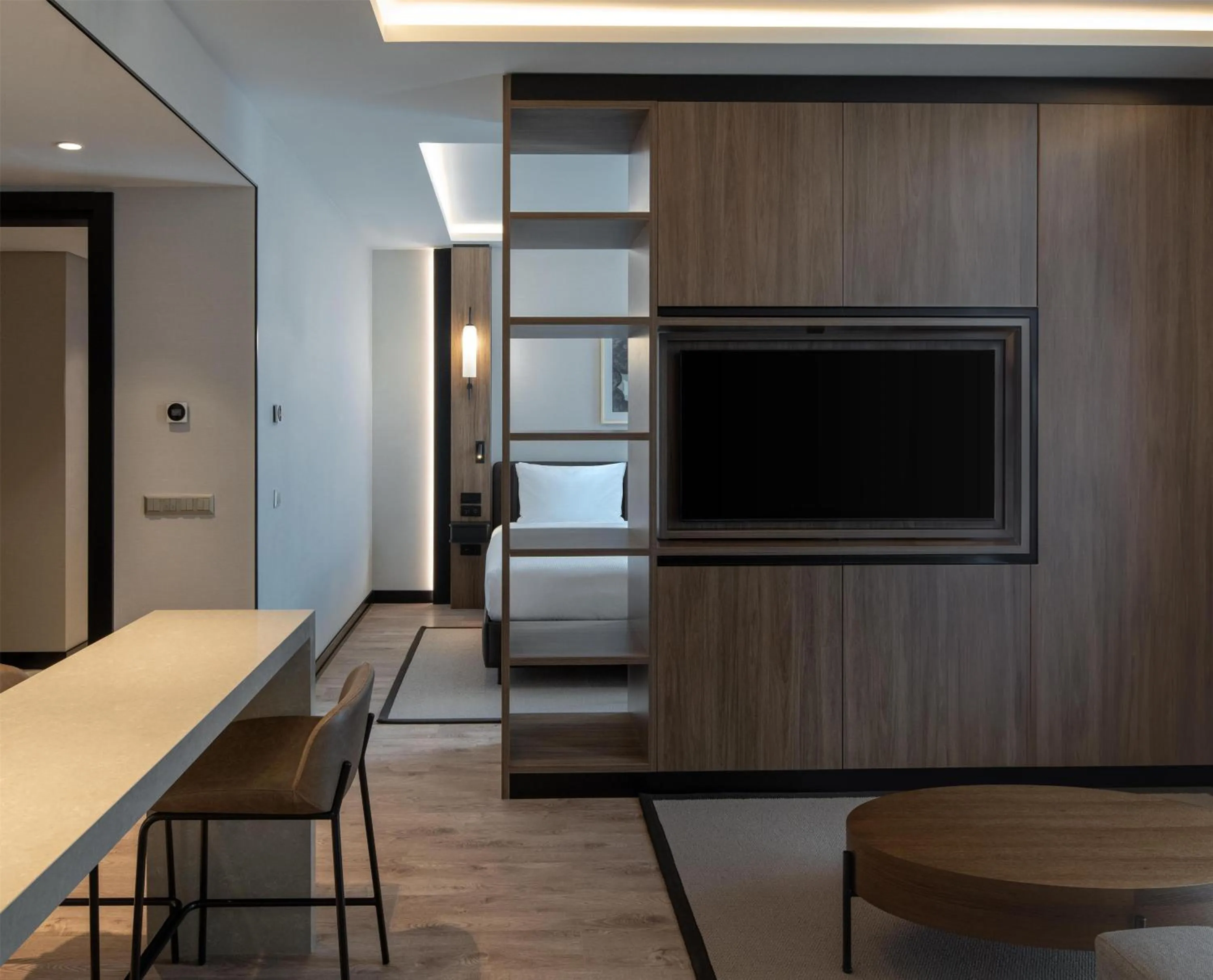 Living room in Altunizade Suites Istanbul, Curio Collection By Hilton