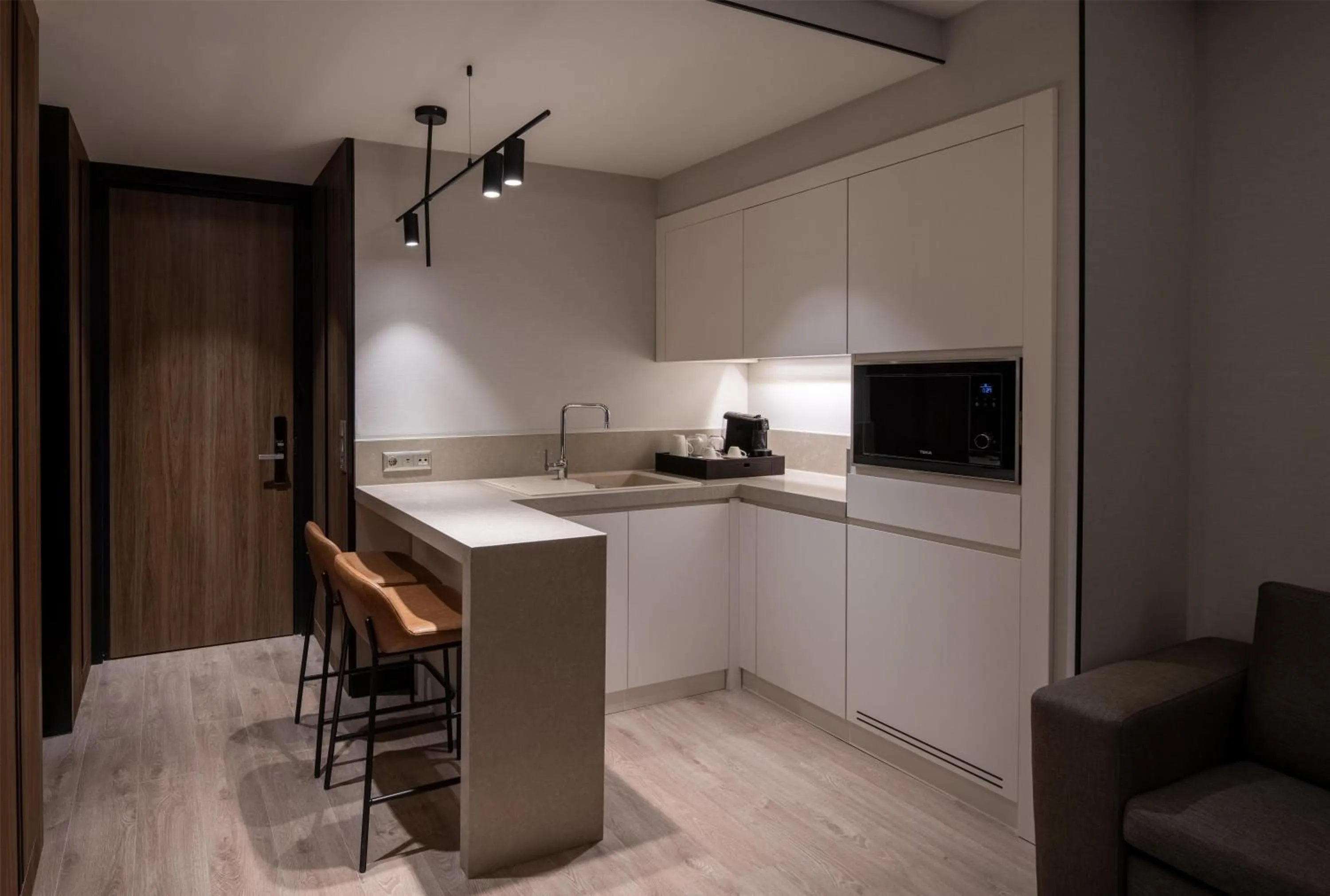 Kitchen or kitchenette in Altunizade Suites Istanbul, Curio Collection By Hilton