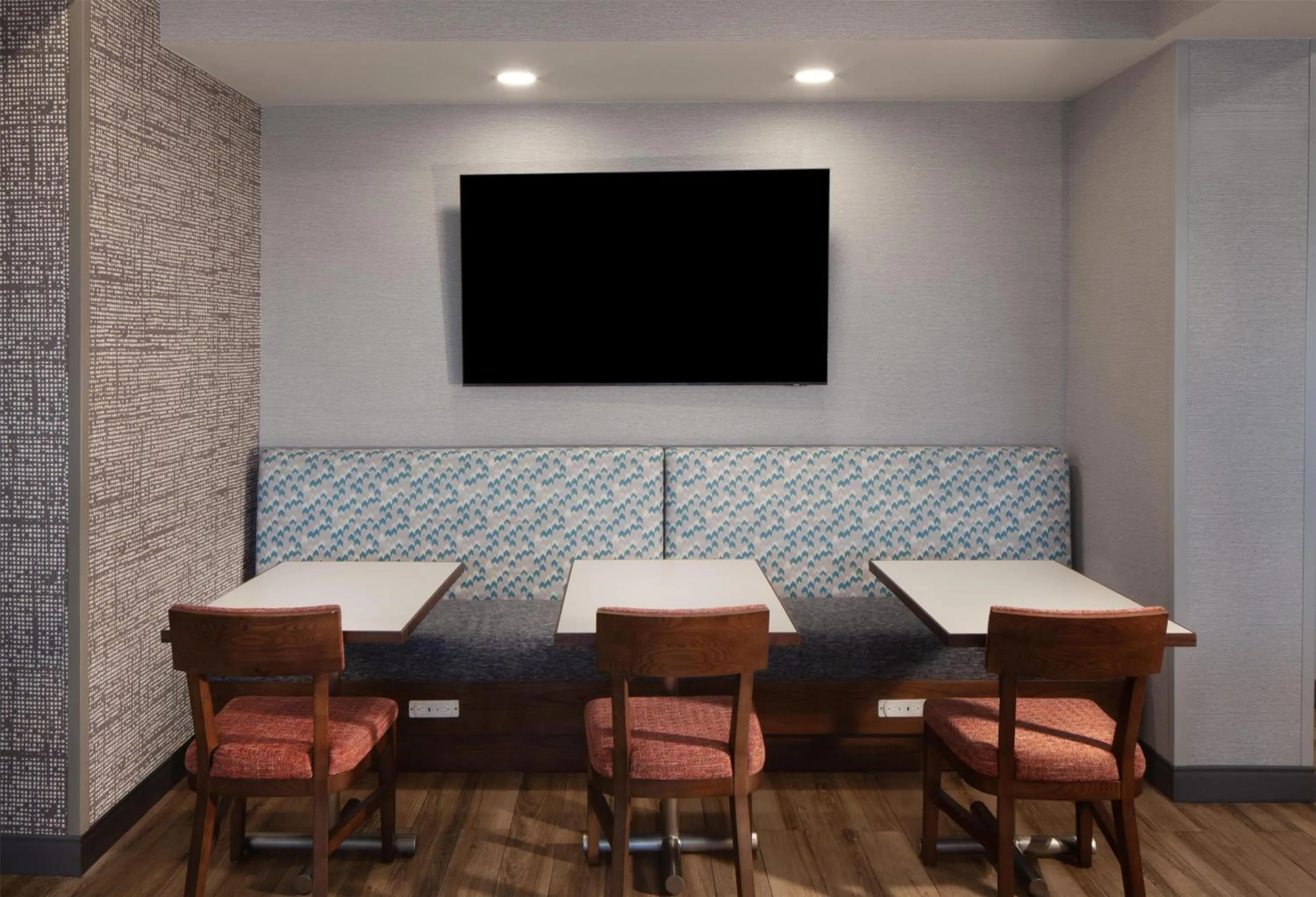 Breakfast in Hampton Inn Evergreen