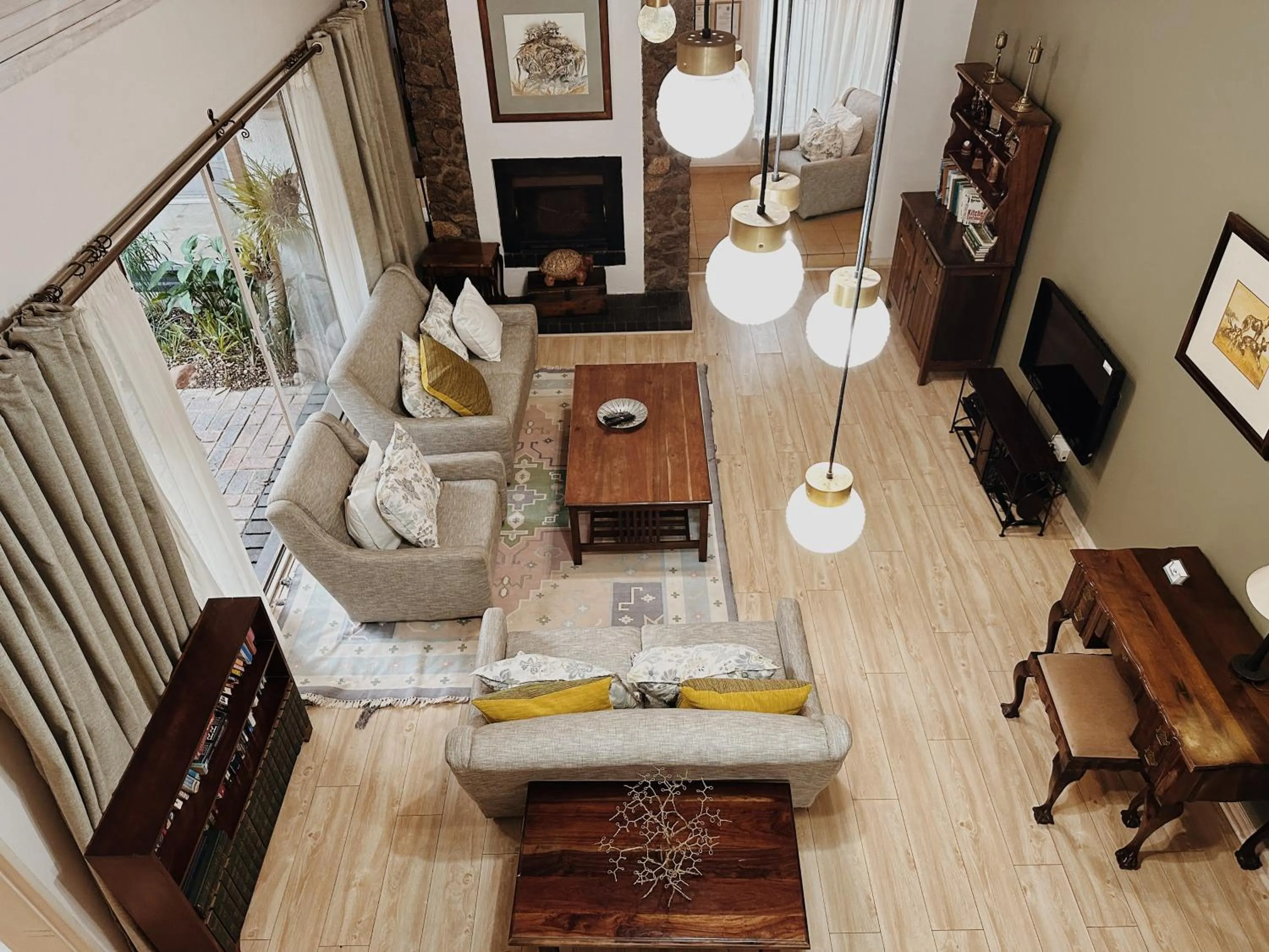 TV and multimedia in Malcolm Lodge