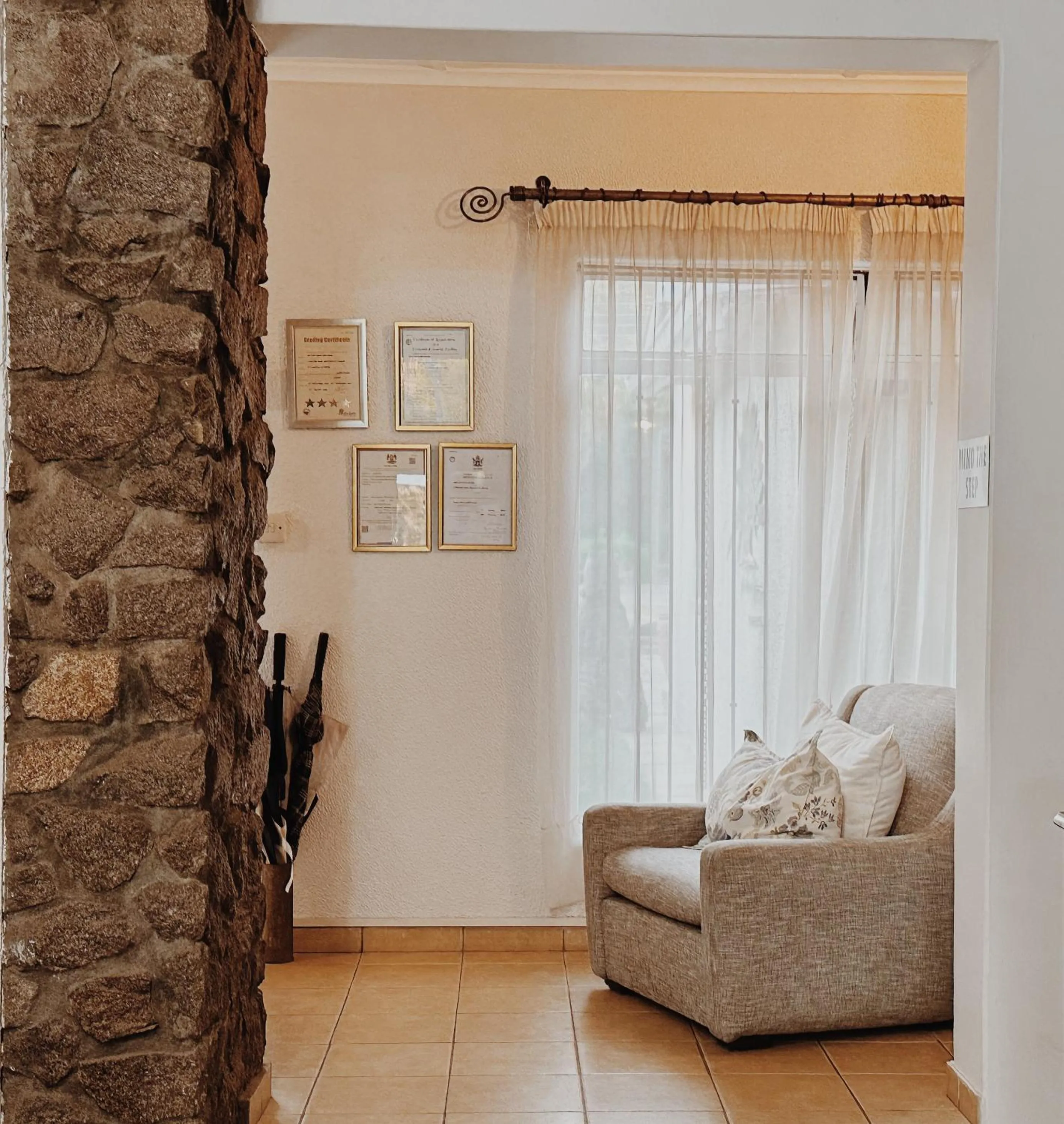 Living room in Malcolm Lodge