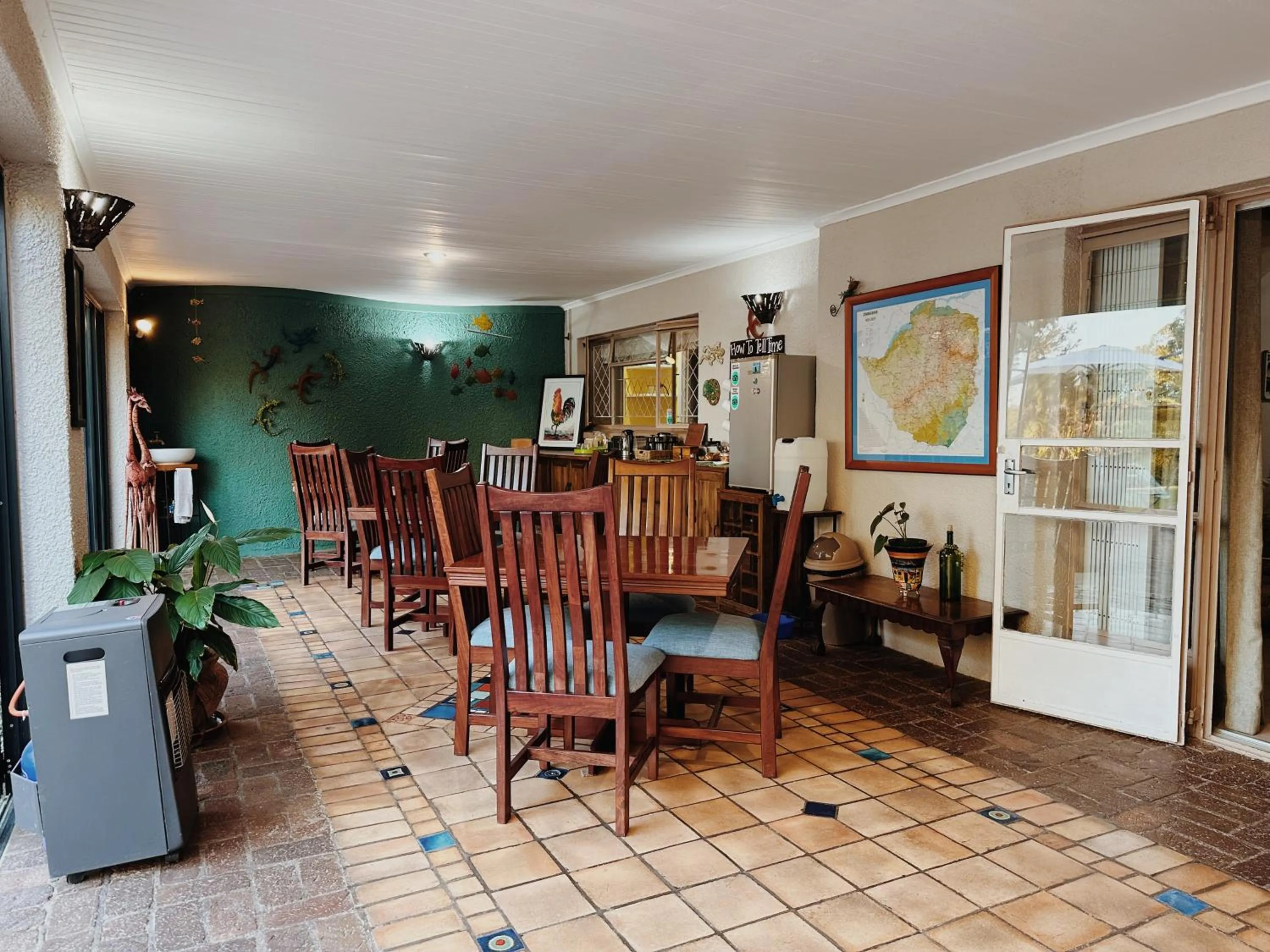 Kitchen or kitchenette in Malcolm Lodge