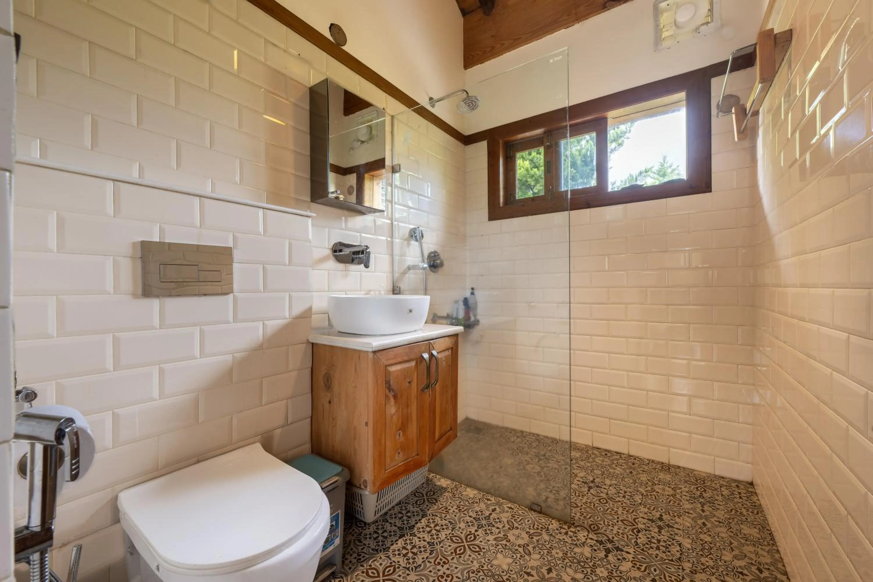 Shower in Echor Hill Farm Cottages Palampur