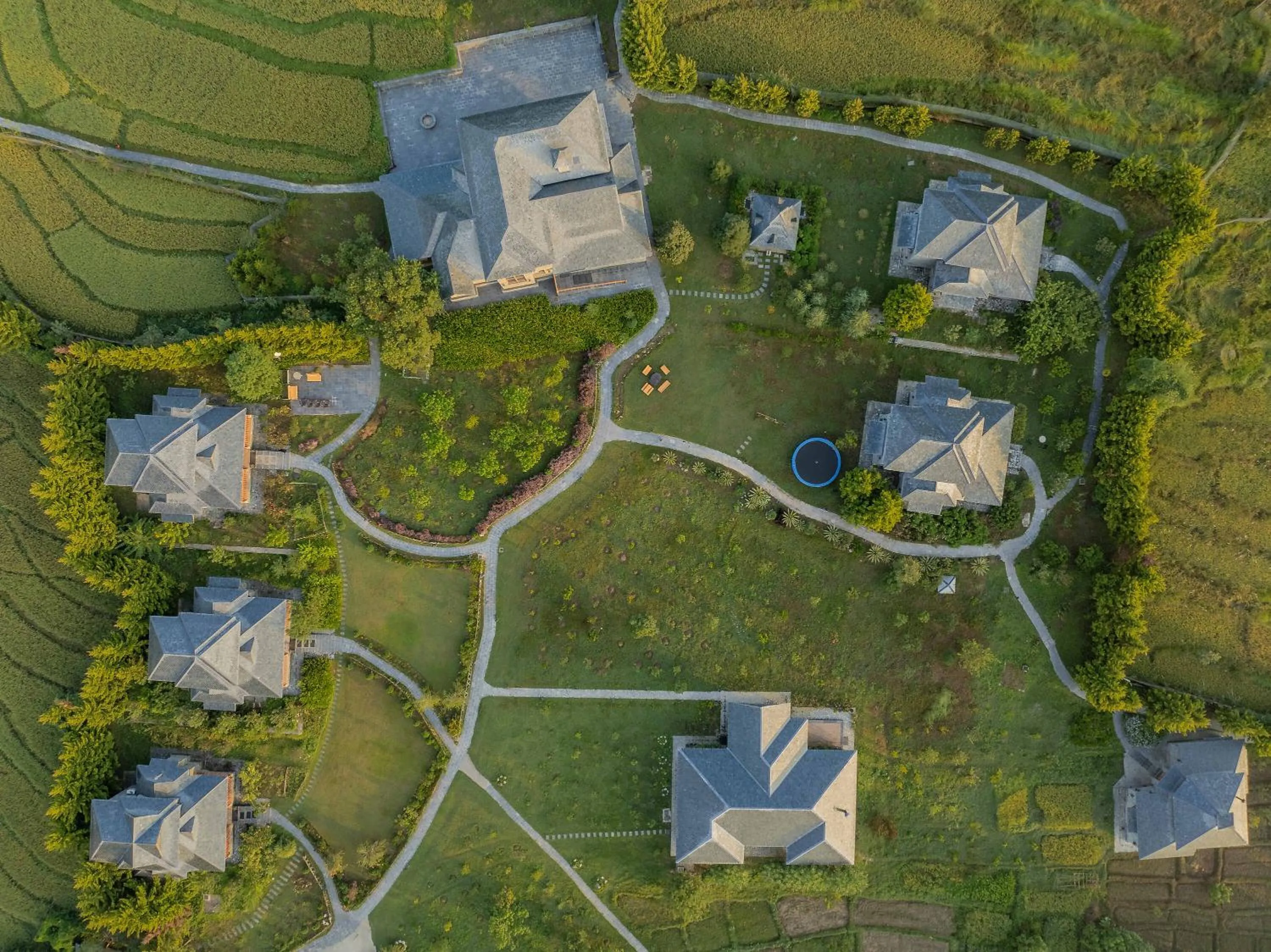 Property building in Echor Hill Farm Cottages Palampur